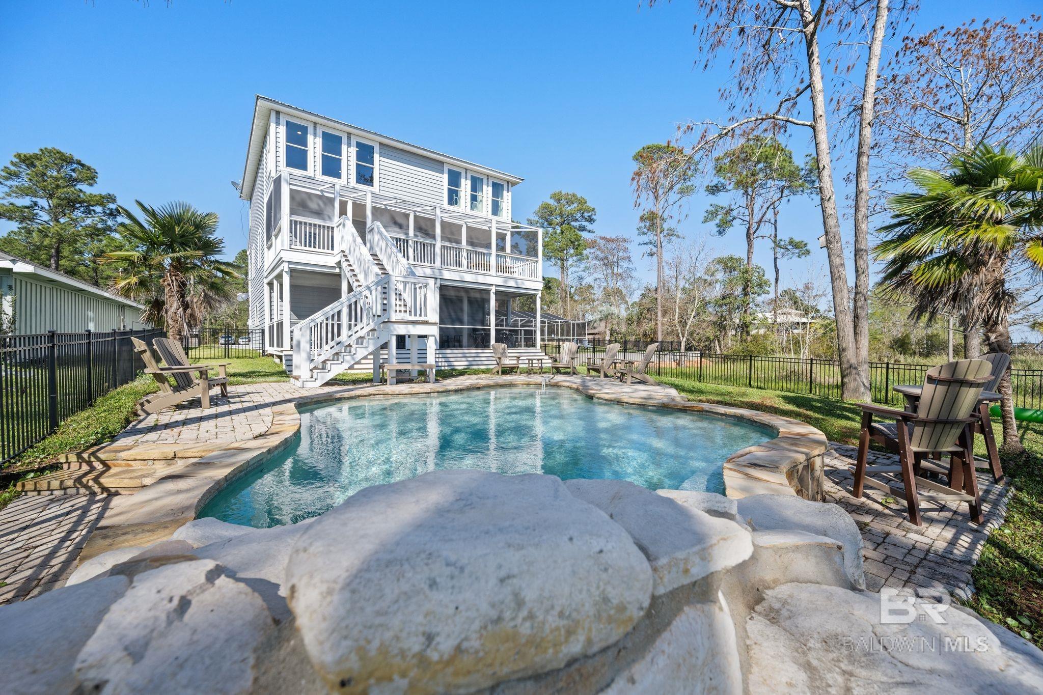 Listing Photo 358403