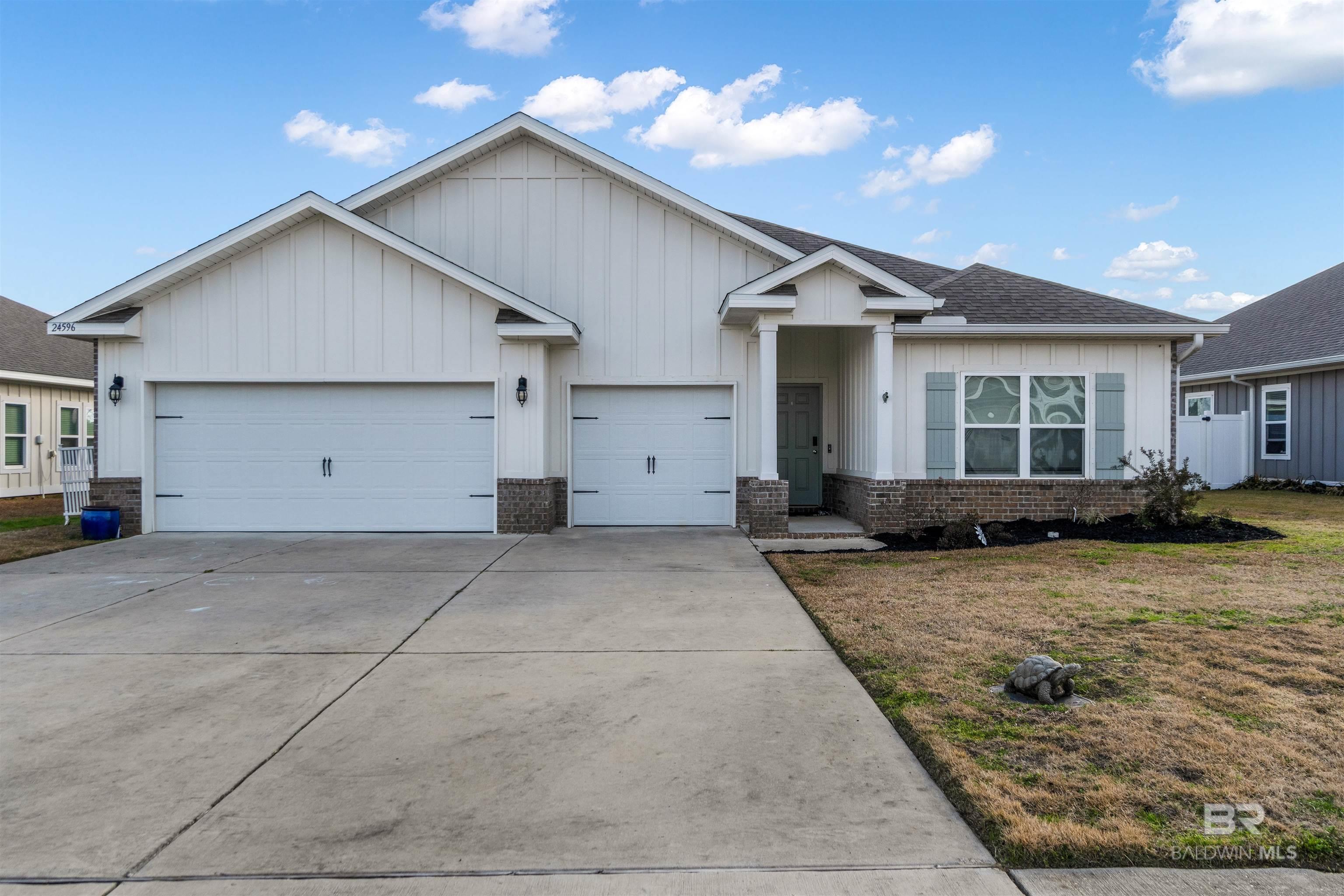Listing Photo 373306