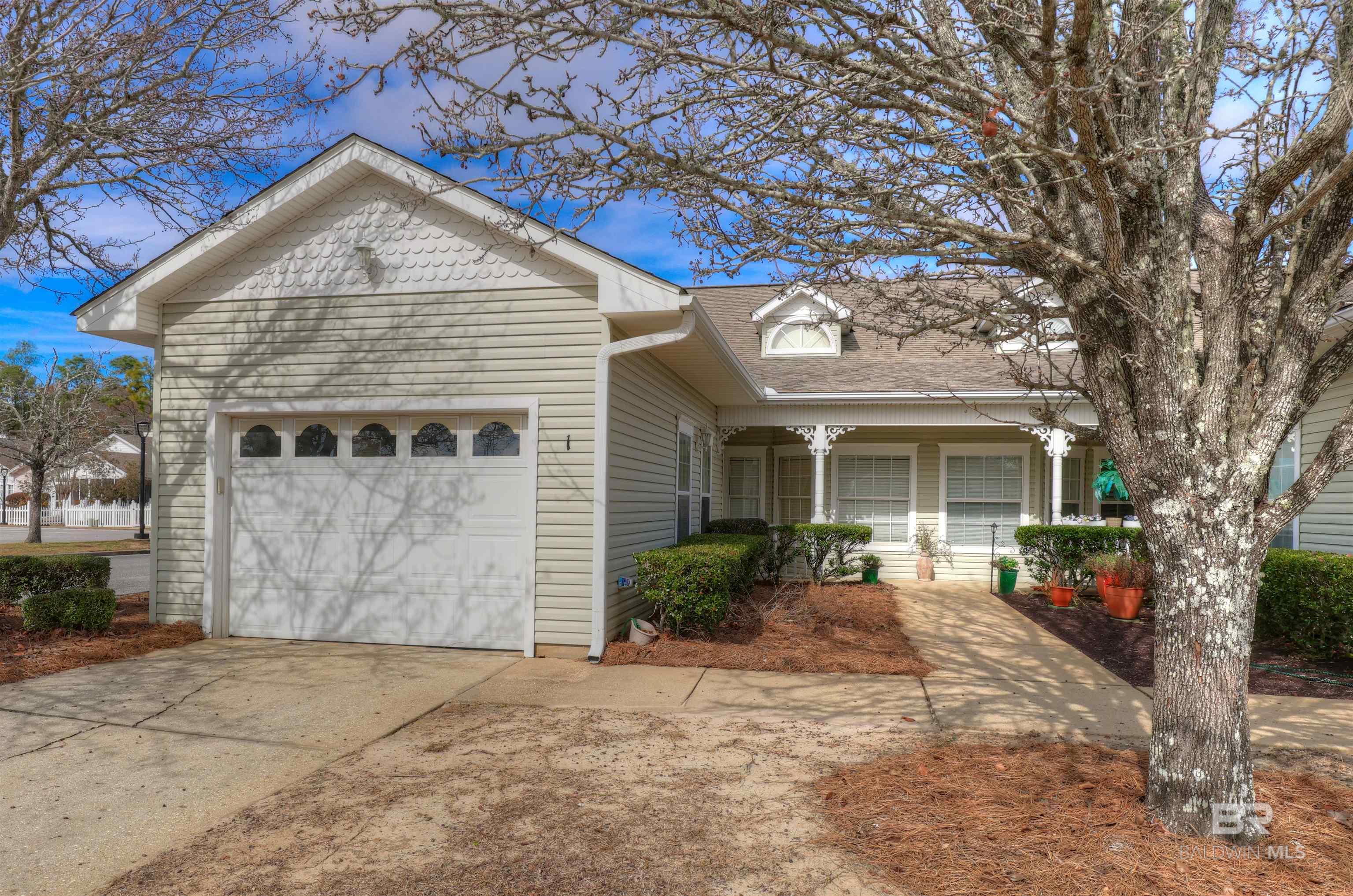 Listing Photo 373395