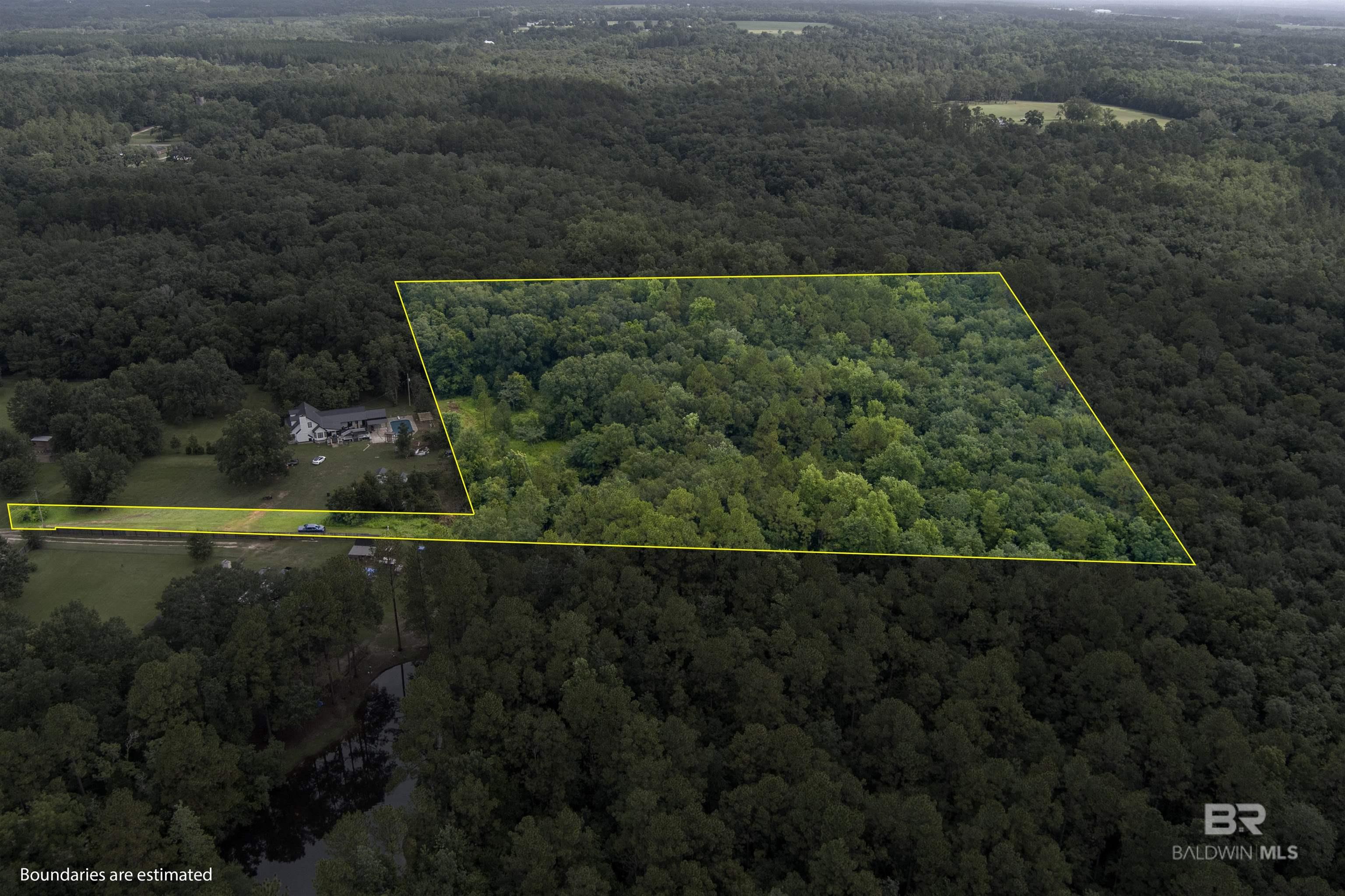 Homes for sale in Robertsdale, AL | 25010 County Road 71, Robertsdale, AL 36567 | MLS# 374282