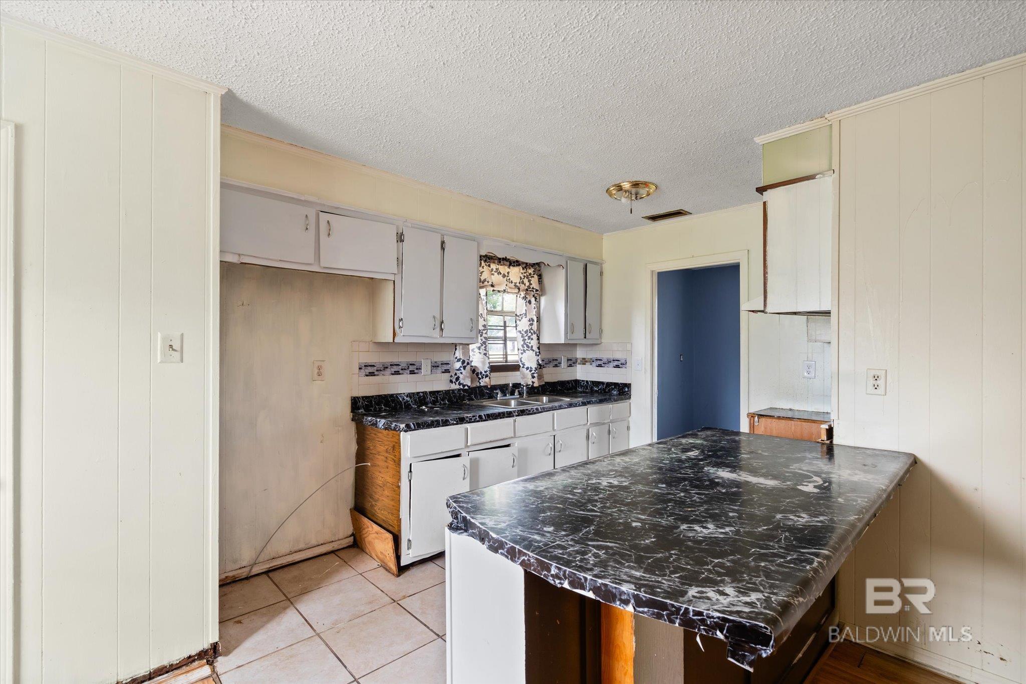 Homes for sale in Foley, AL | 313 W 4Th Avenue, Foley, AL 36535 | MLS# 374298