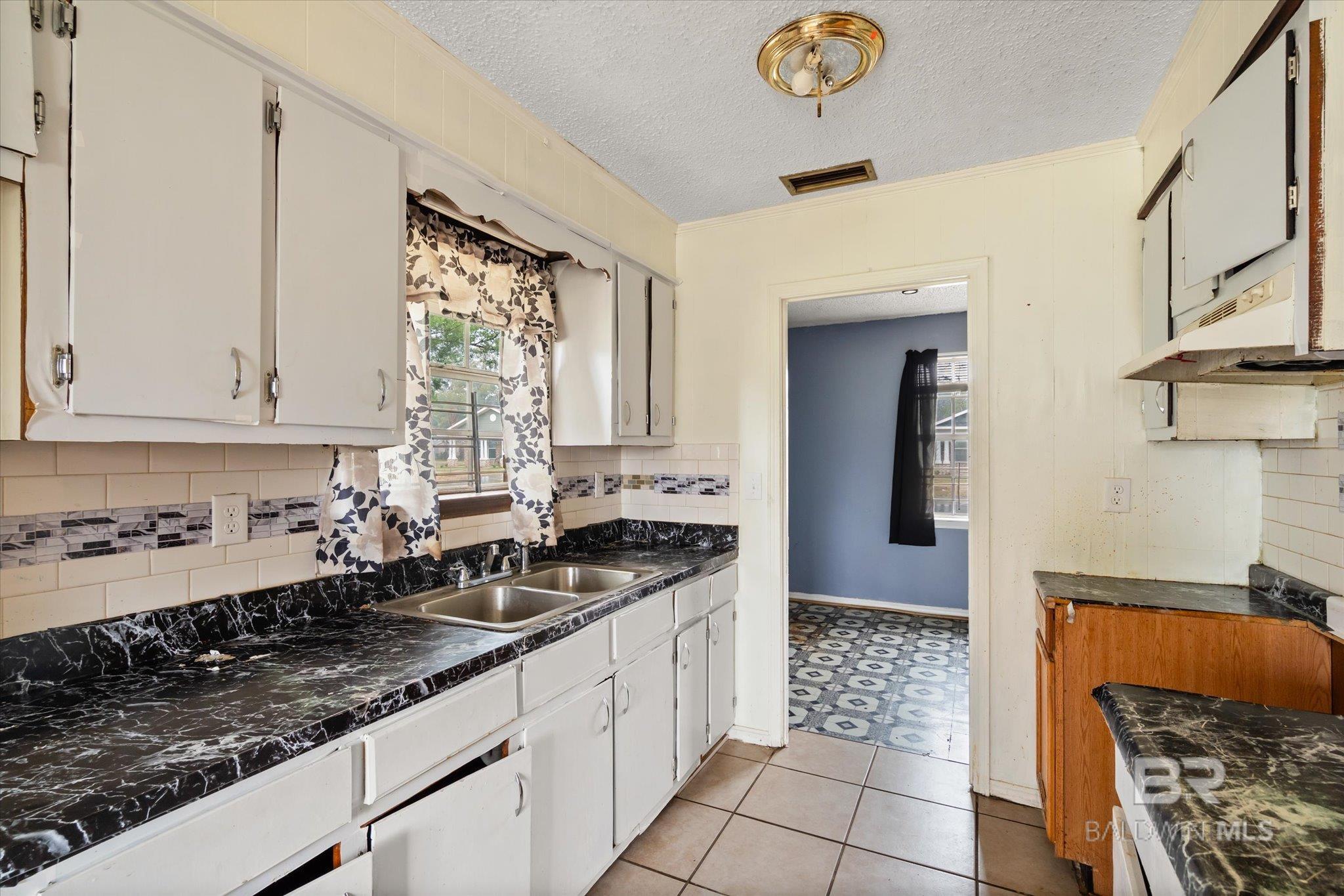 Homes for sale in Foley, AL | 313 W 4Th Avenue, Foley, AL 36535 | MLS# 374298