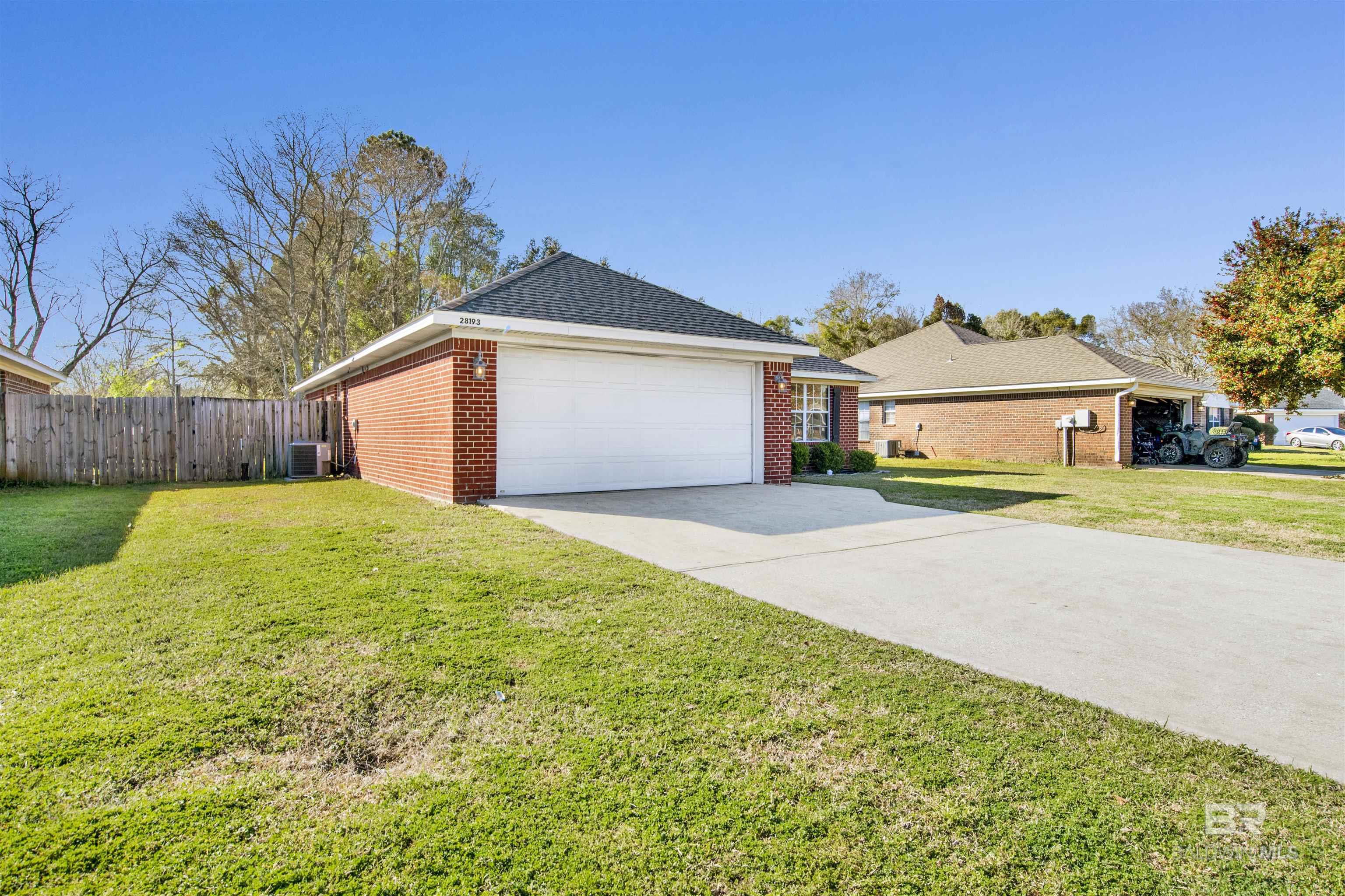 Listing Photo 374873