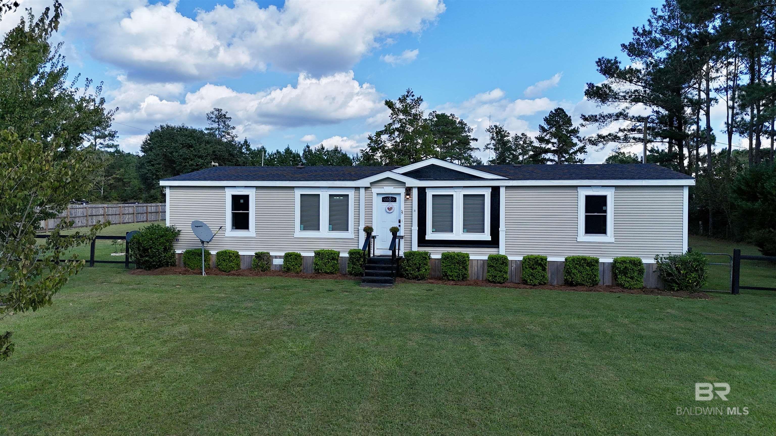 Homes for sale in Robertsdale, AL | 24998 Cowpen Creek Road, Robertsdale, AL 36567 | MLS# 375397