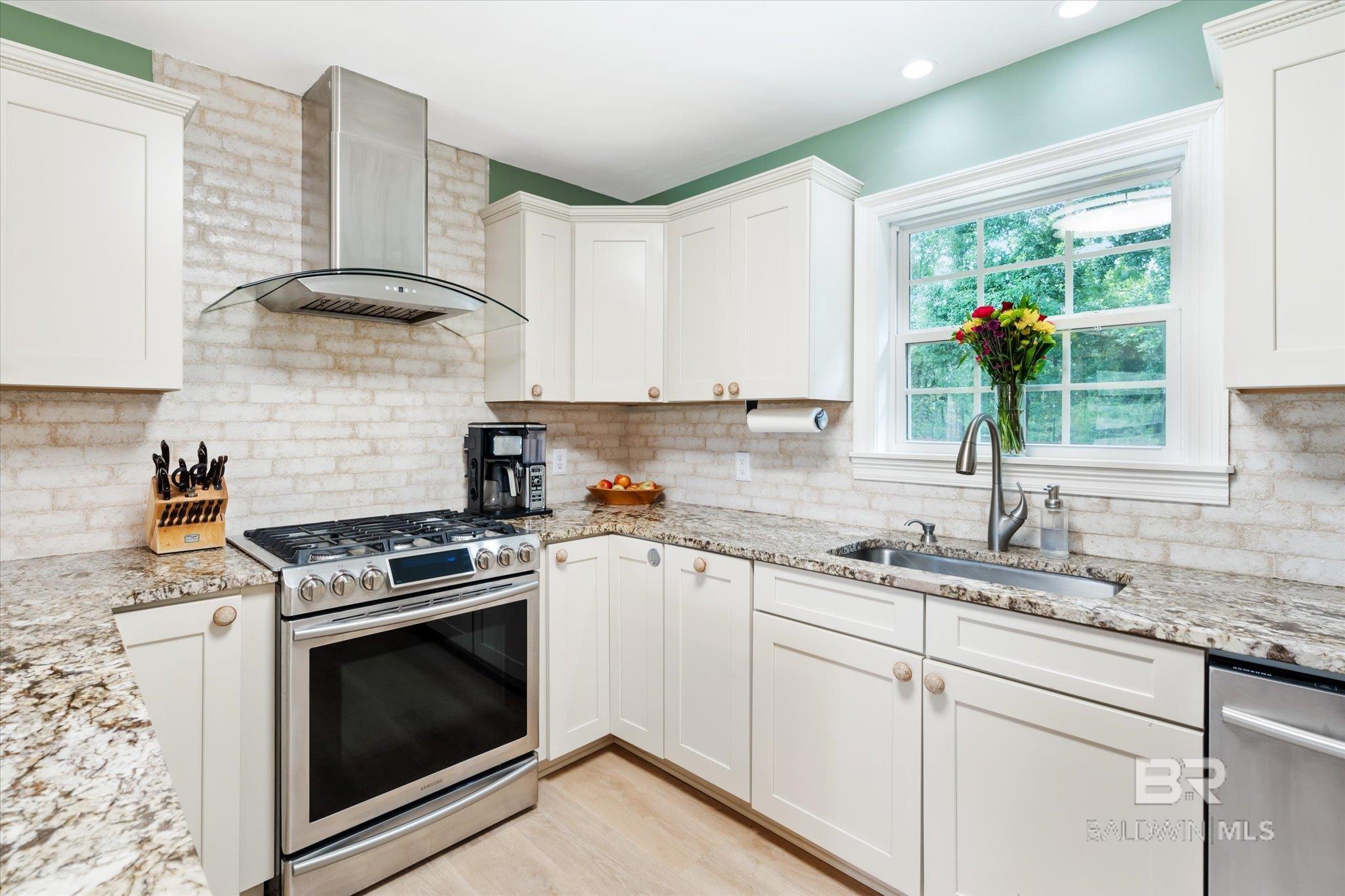 Homes for sale in Robertsdale, AL | 20800 County Road 87, Robertsdale, AL 36567 | MLS# 375553