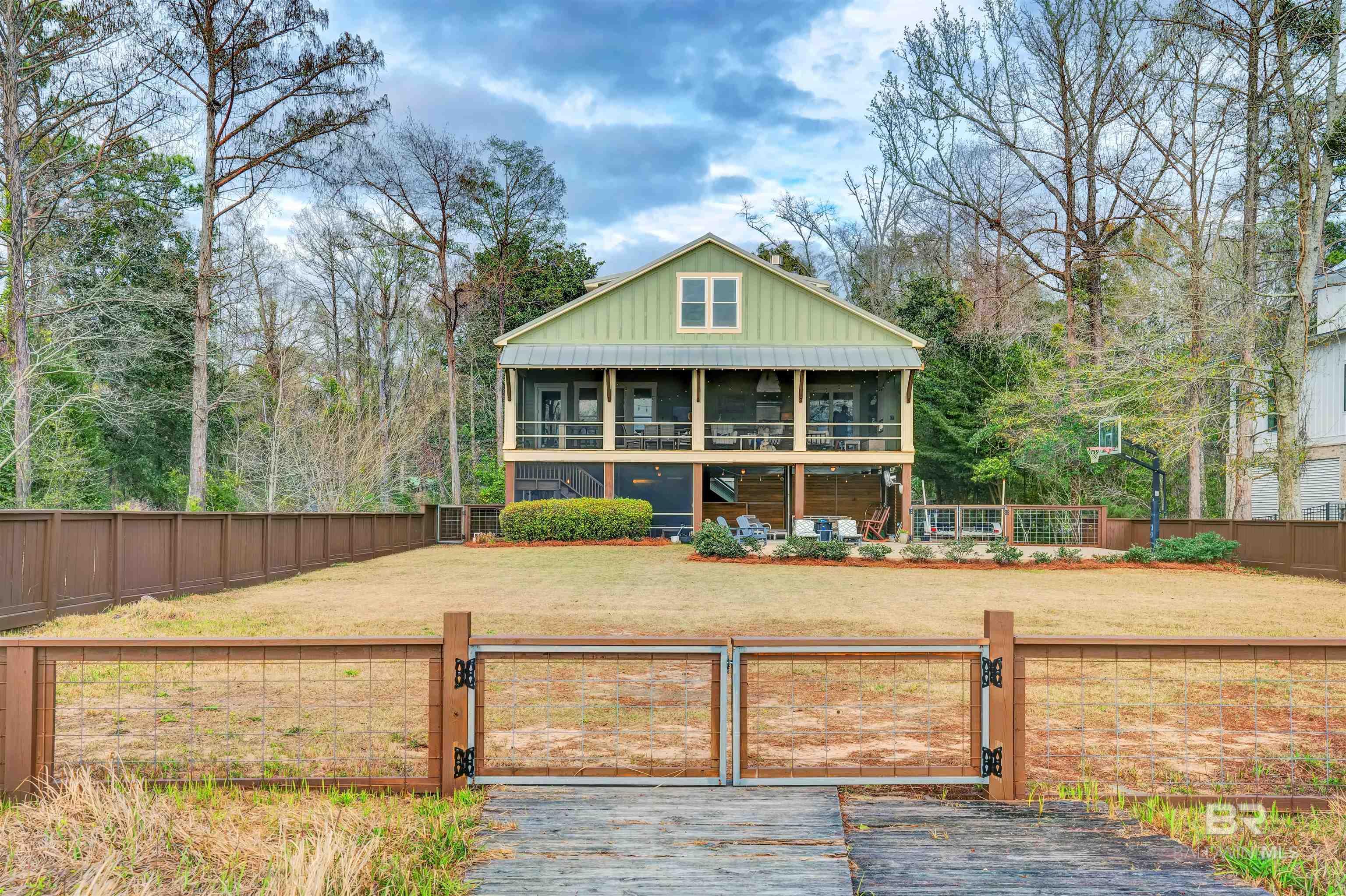 Listing Photo 376011