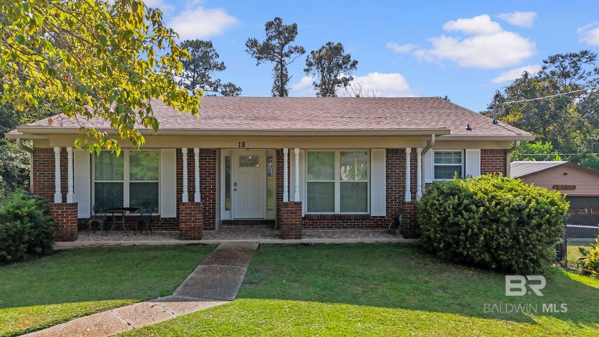 Homes for sale in Spanish Fort, AL | 18 Lee Circle, Spanish Fort, AL 36527 | MLS# 376092