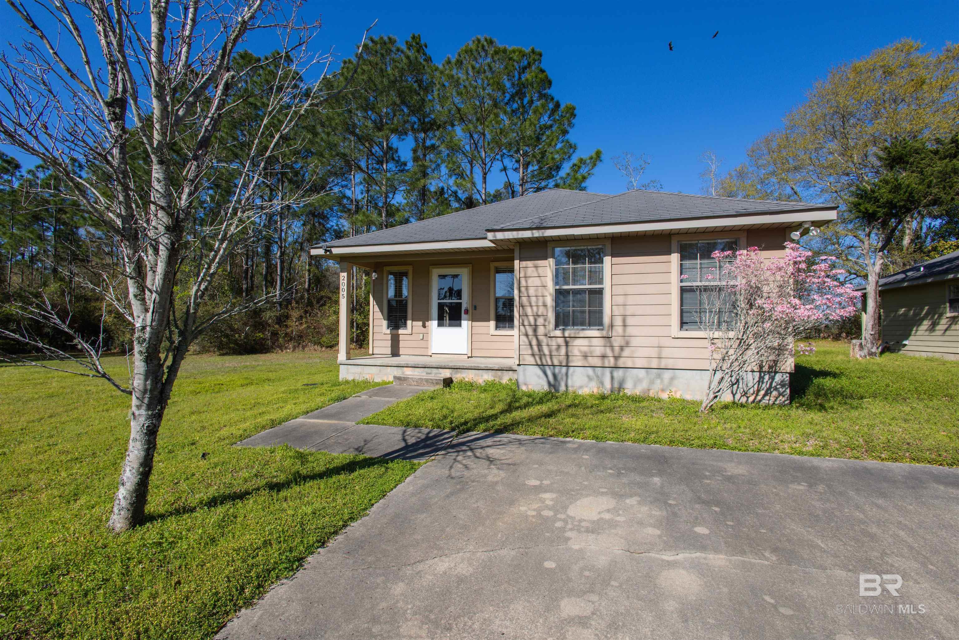 Listing Photo 376181
