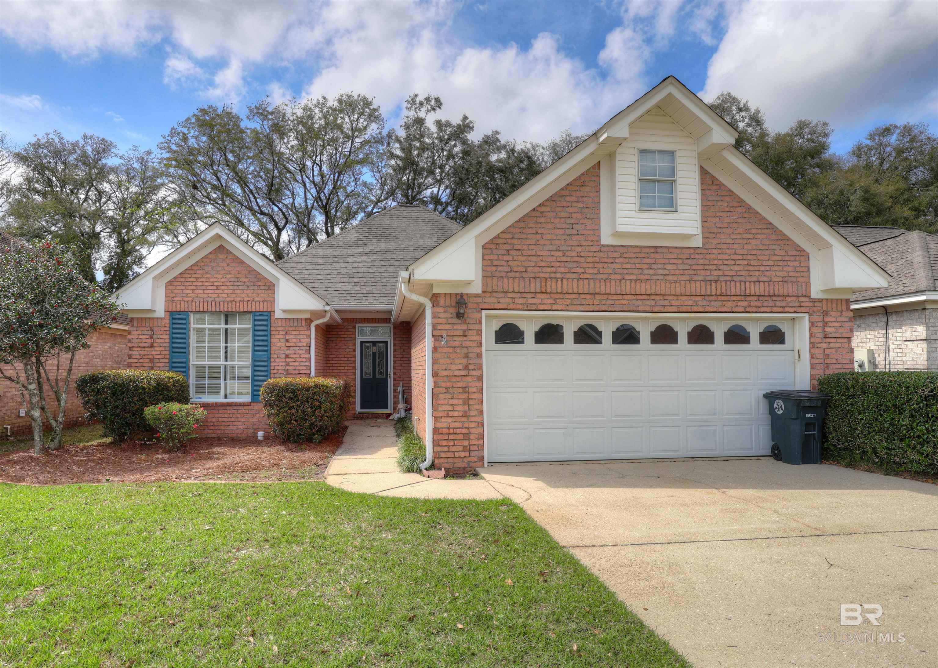 Listing Photo 376276
