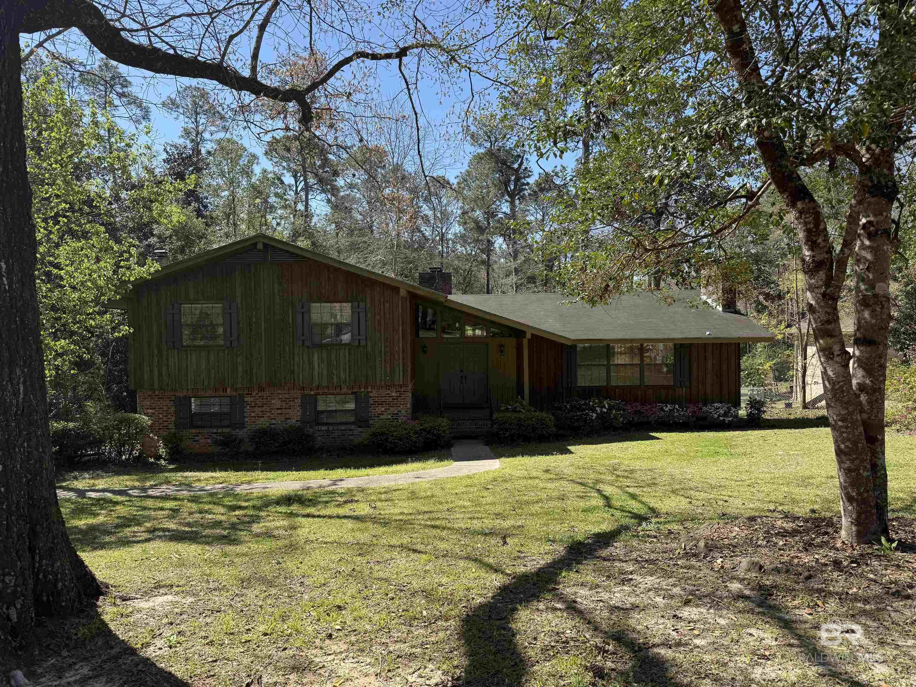 Listing Photo 376375