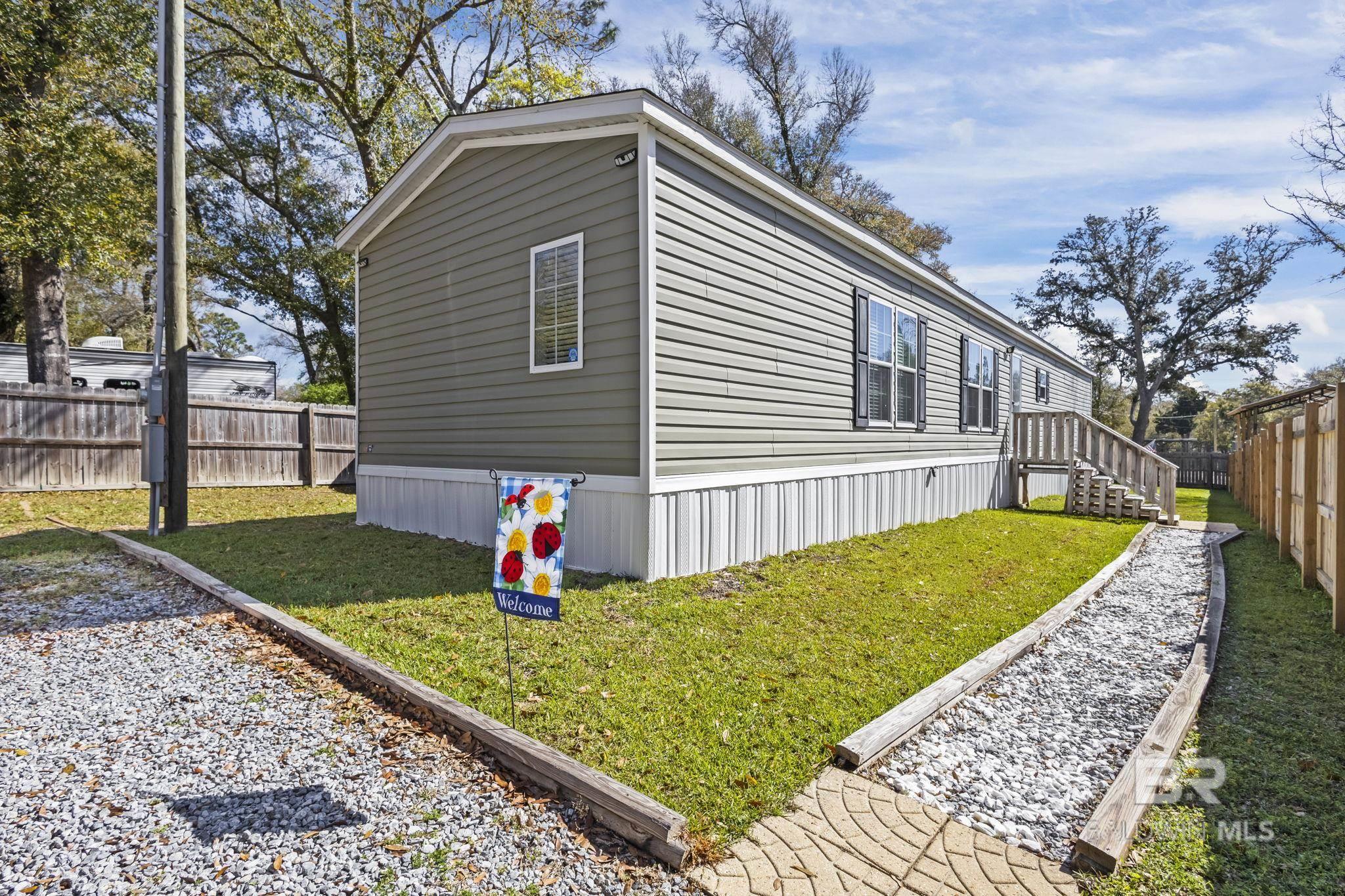 Listing Photo 376902