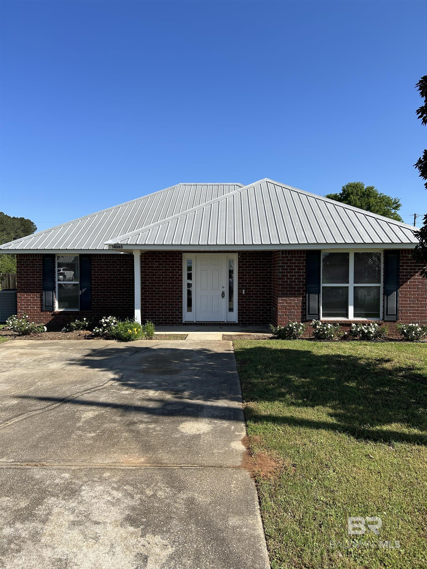 Listing Photo 377383