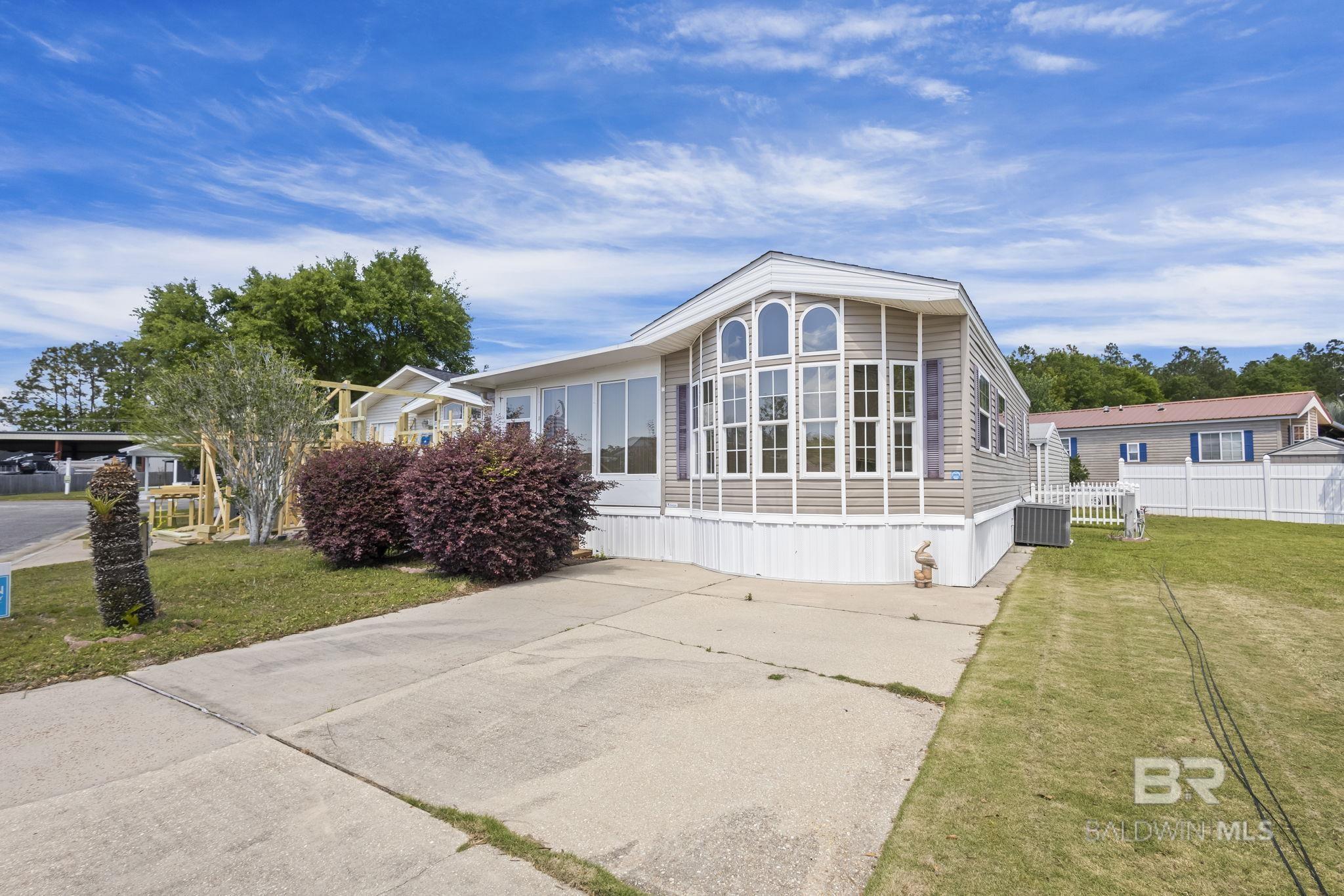 Listing Photo 377596
