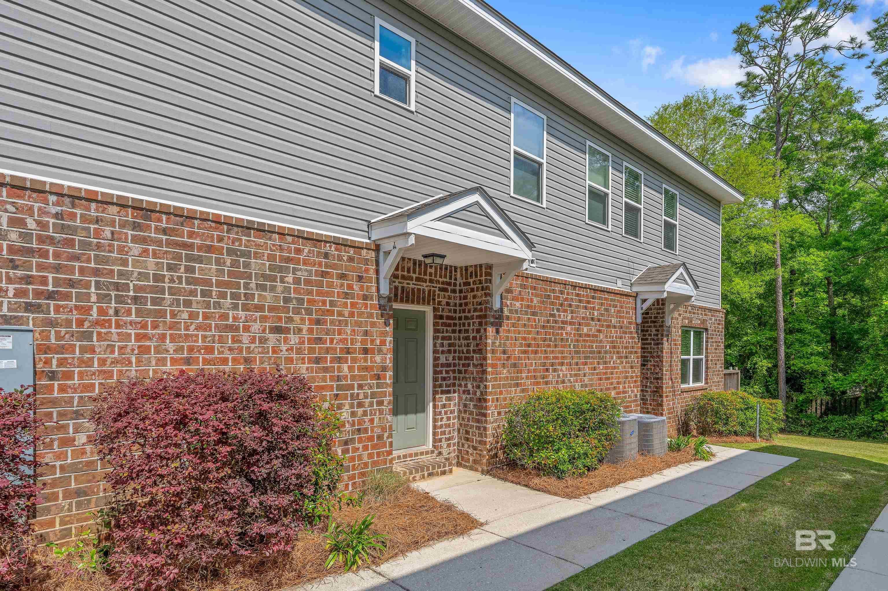 Homes for sale in Spanish Fort, AL | 6877 Spaniel Dr #A, Spanish Fort, AL 36527 | MLS# 377722