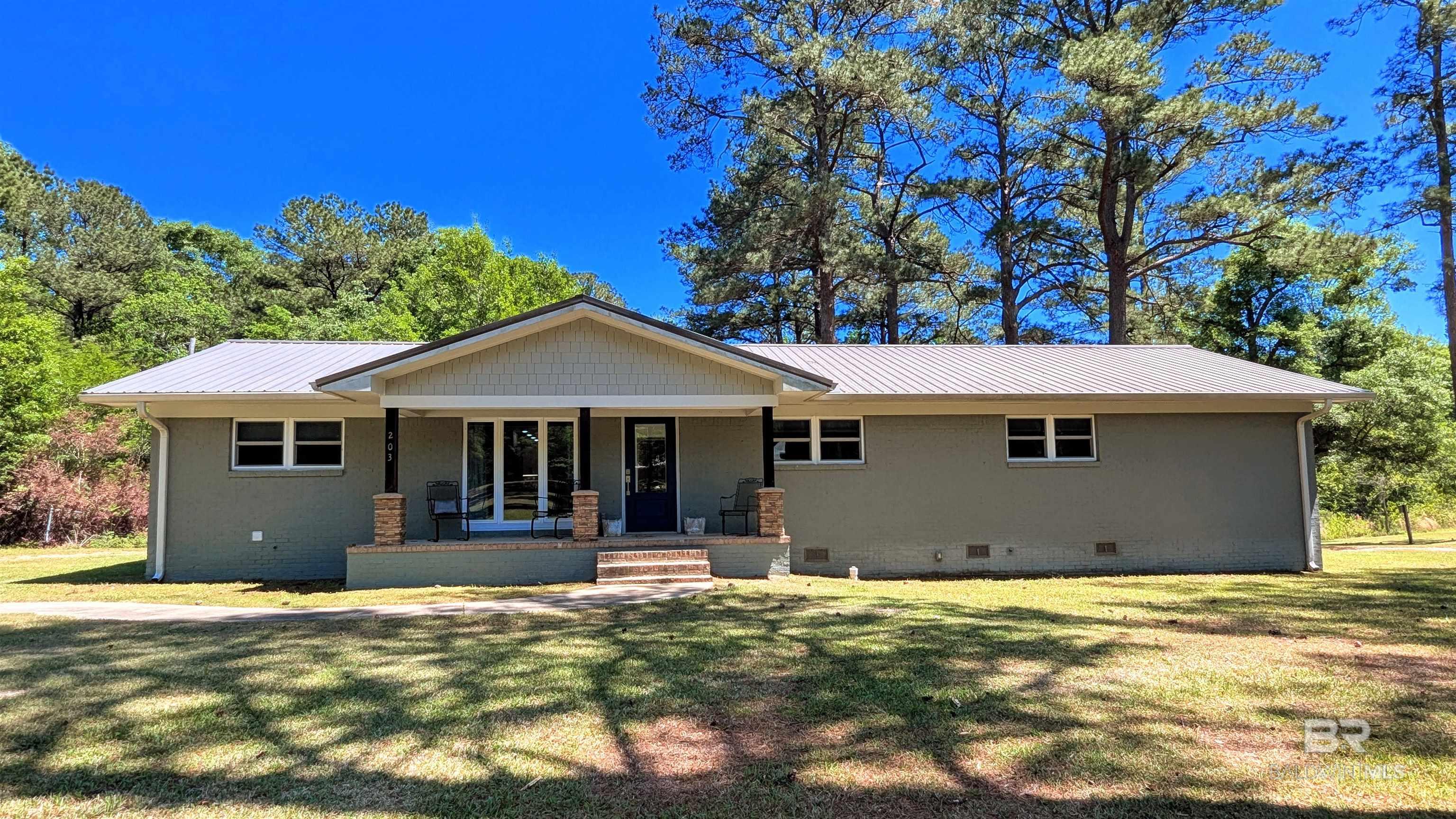 Listing Photo 377880
