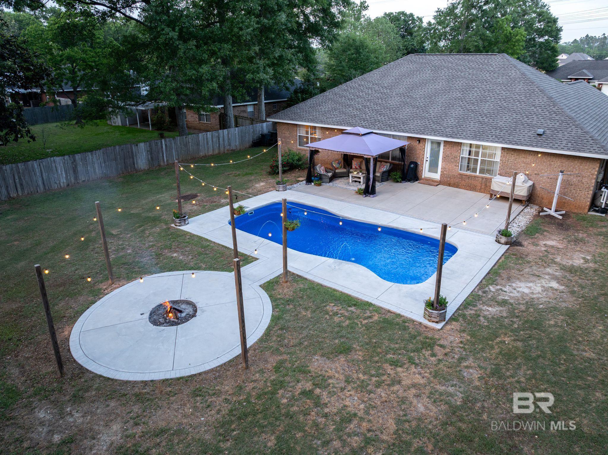Listing Photo 378020