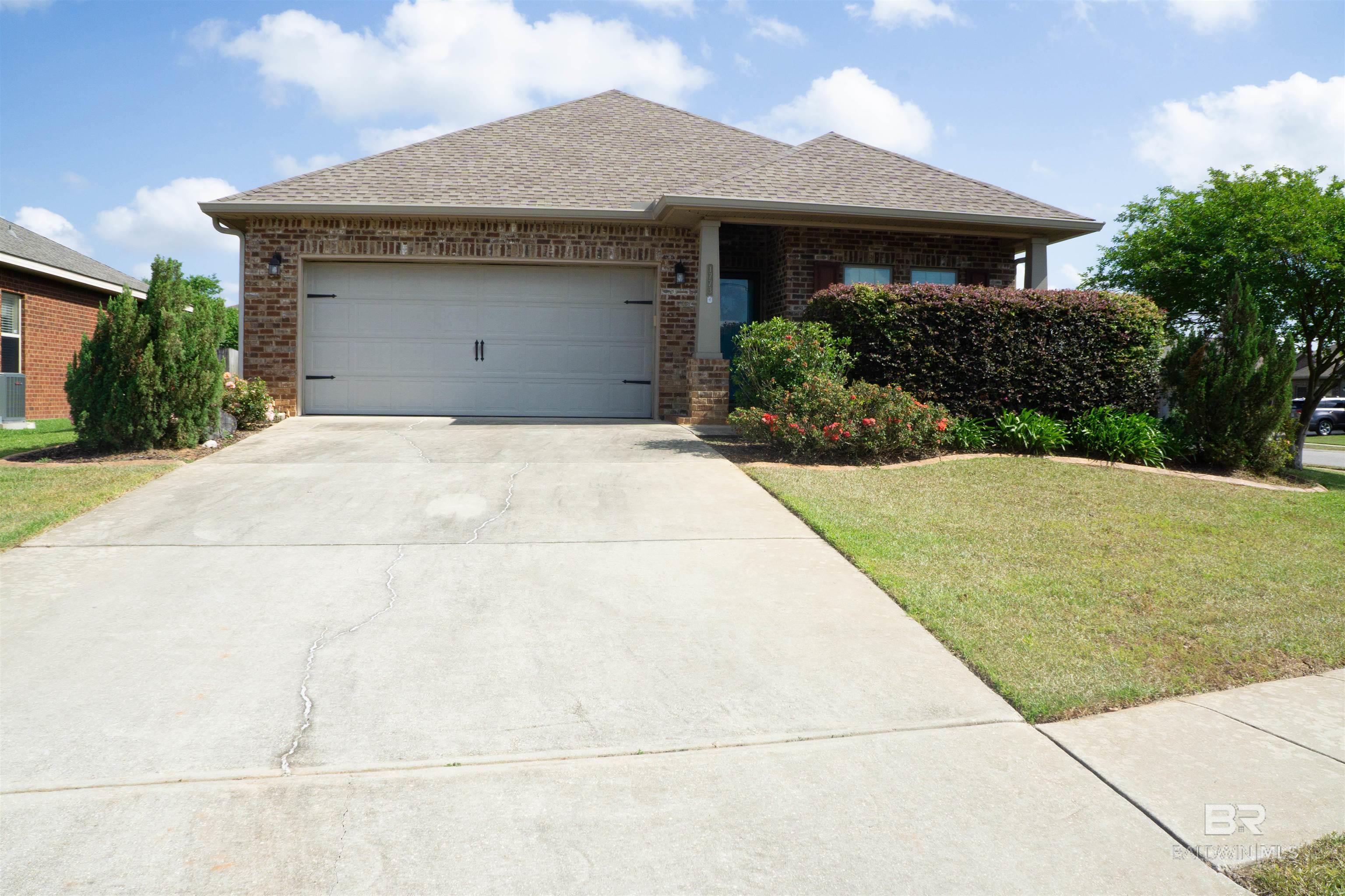 Listing Photo 378215