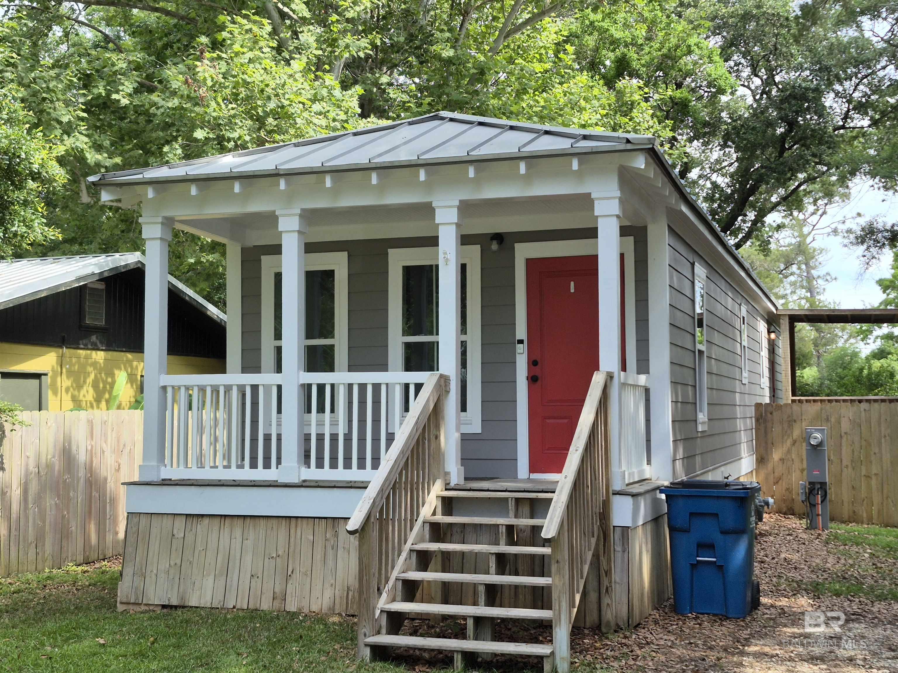 Listing Photo 379513