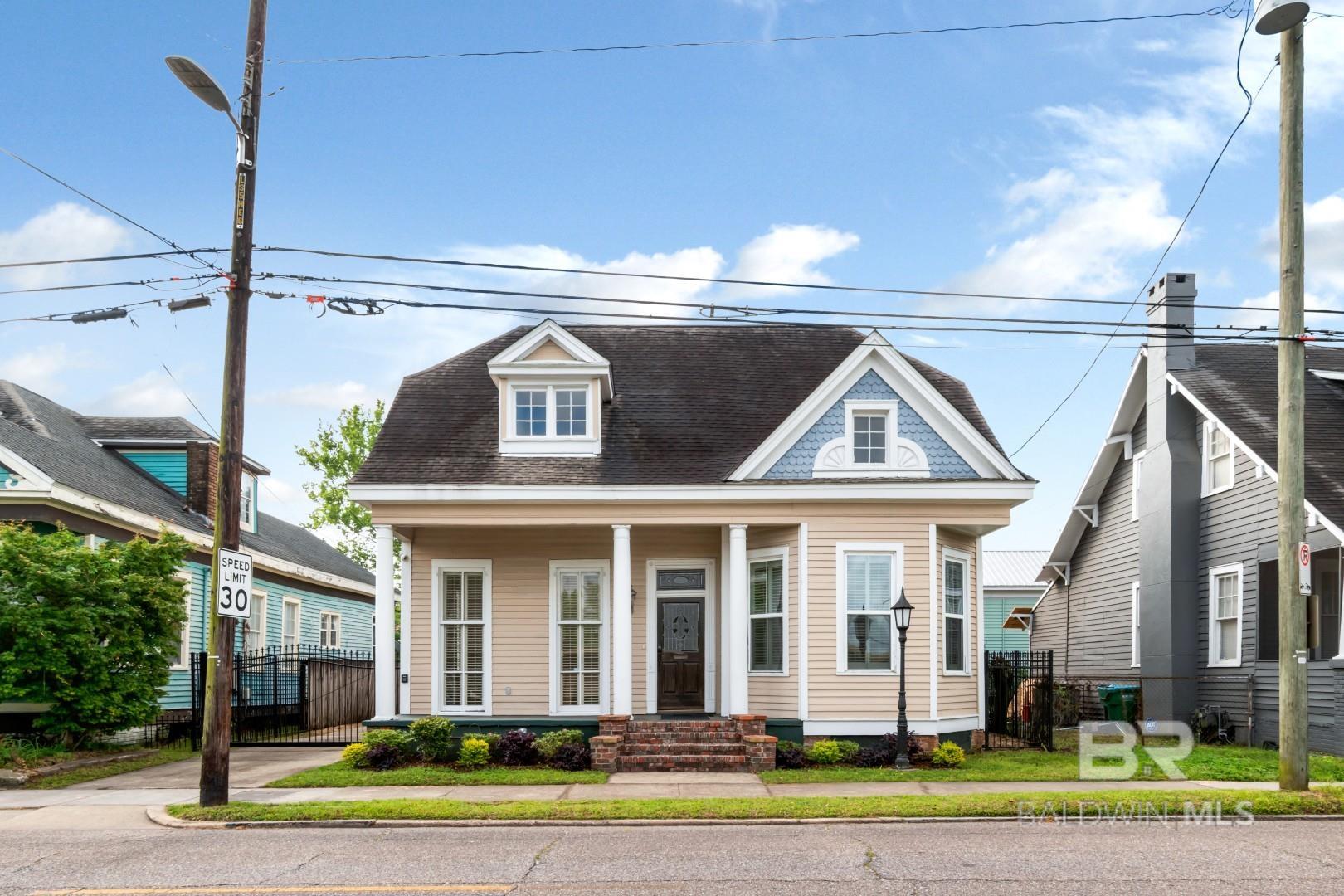 605 Saint Francis Street