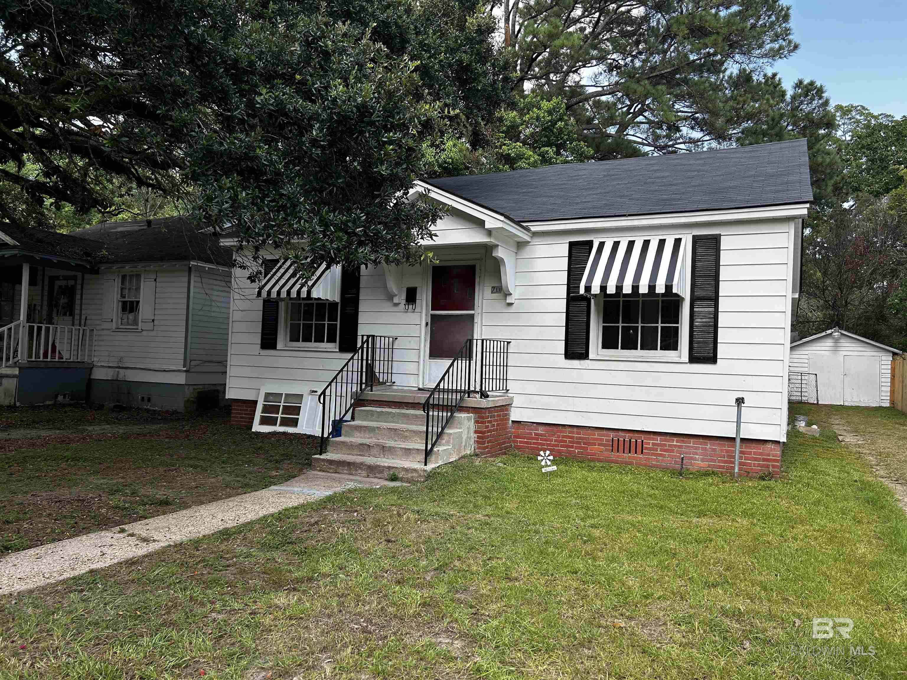 Listing Photo 379825