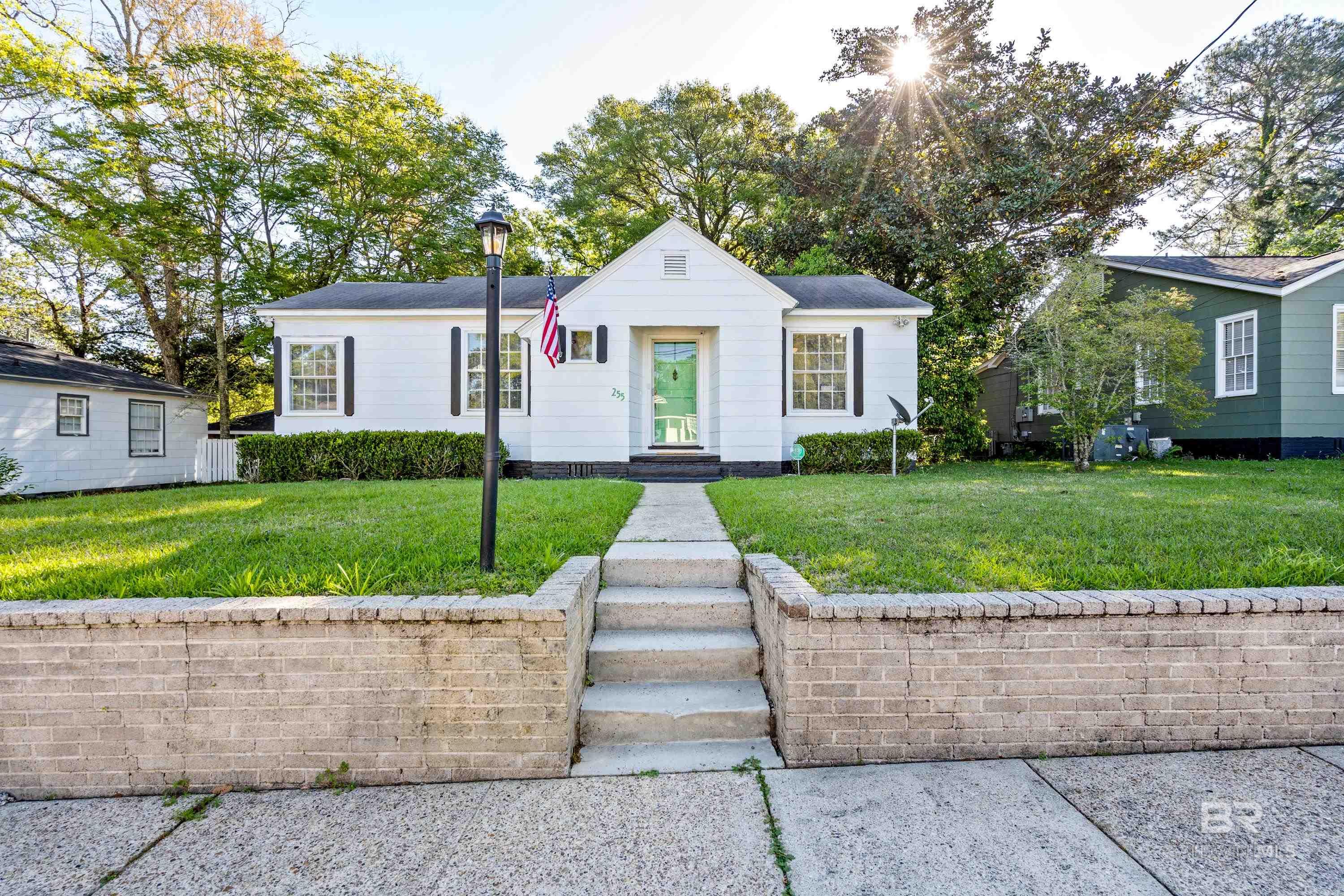 Homes for sale in Mobile, AL | 255 Pinehill Dr, Mobile, AL 36606 | MLS# 380195