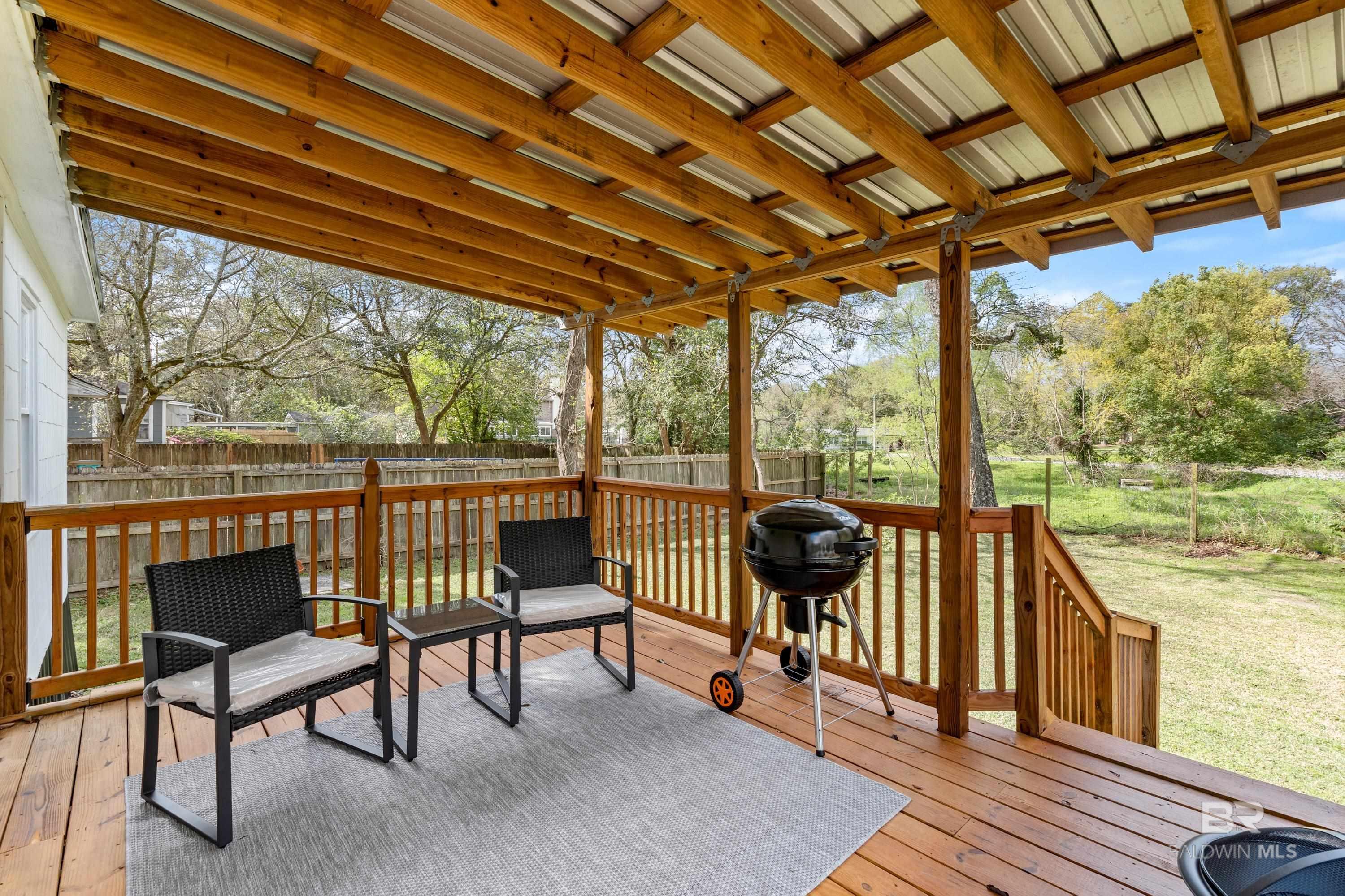 Homes for sale in Mobile, AL | 208 Pinehill Dr, Mobile, AL 36606 | MLS# 380196