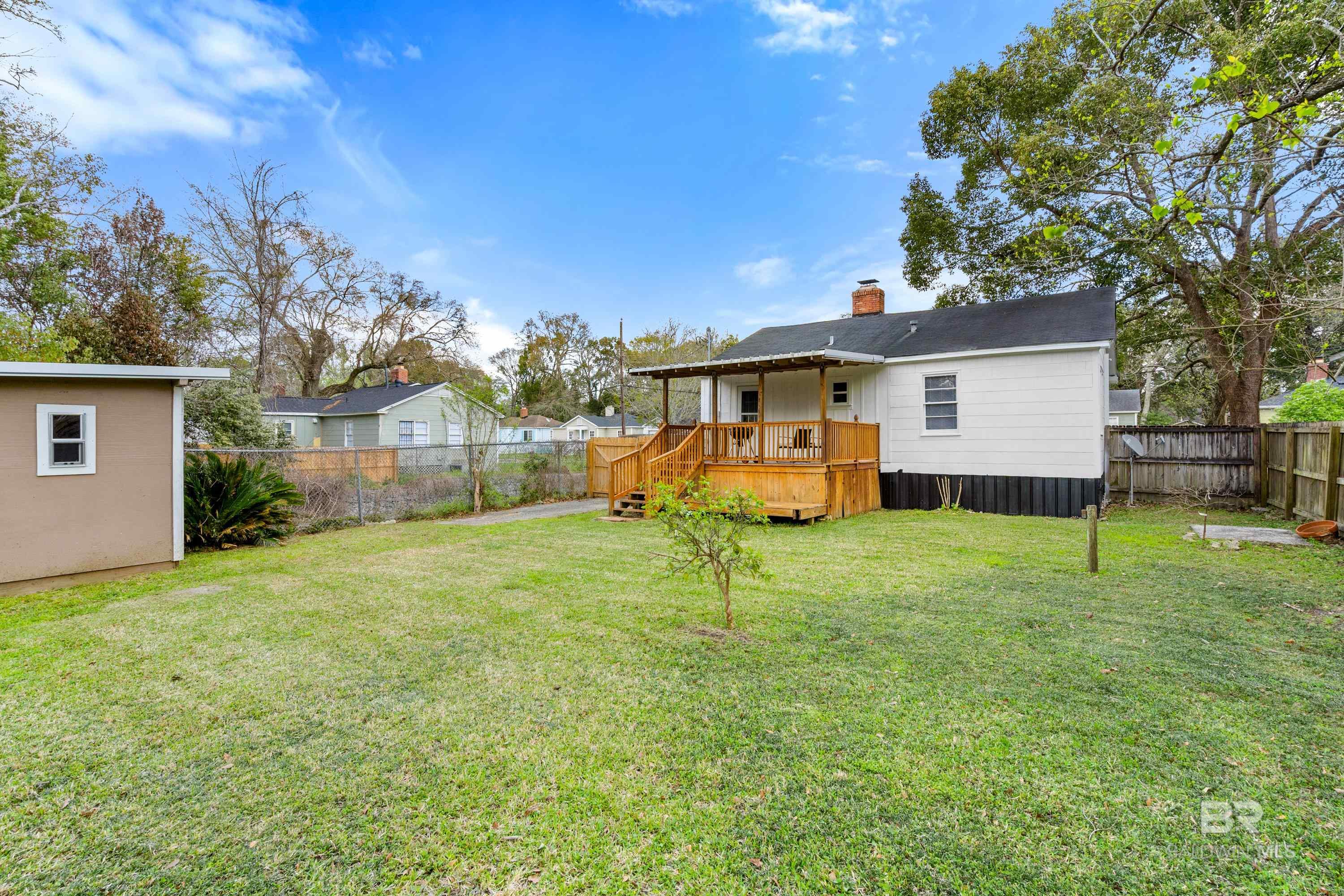 Homes for sale in Mobile, AL | 208 Pinehill Dr, Mobile, AL 36606 | MLS# 380196