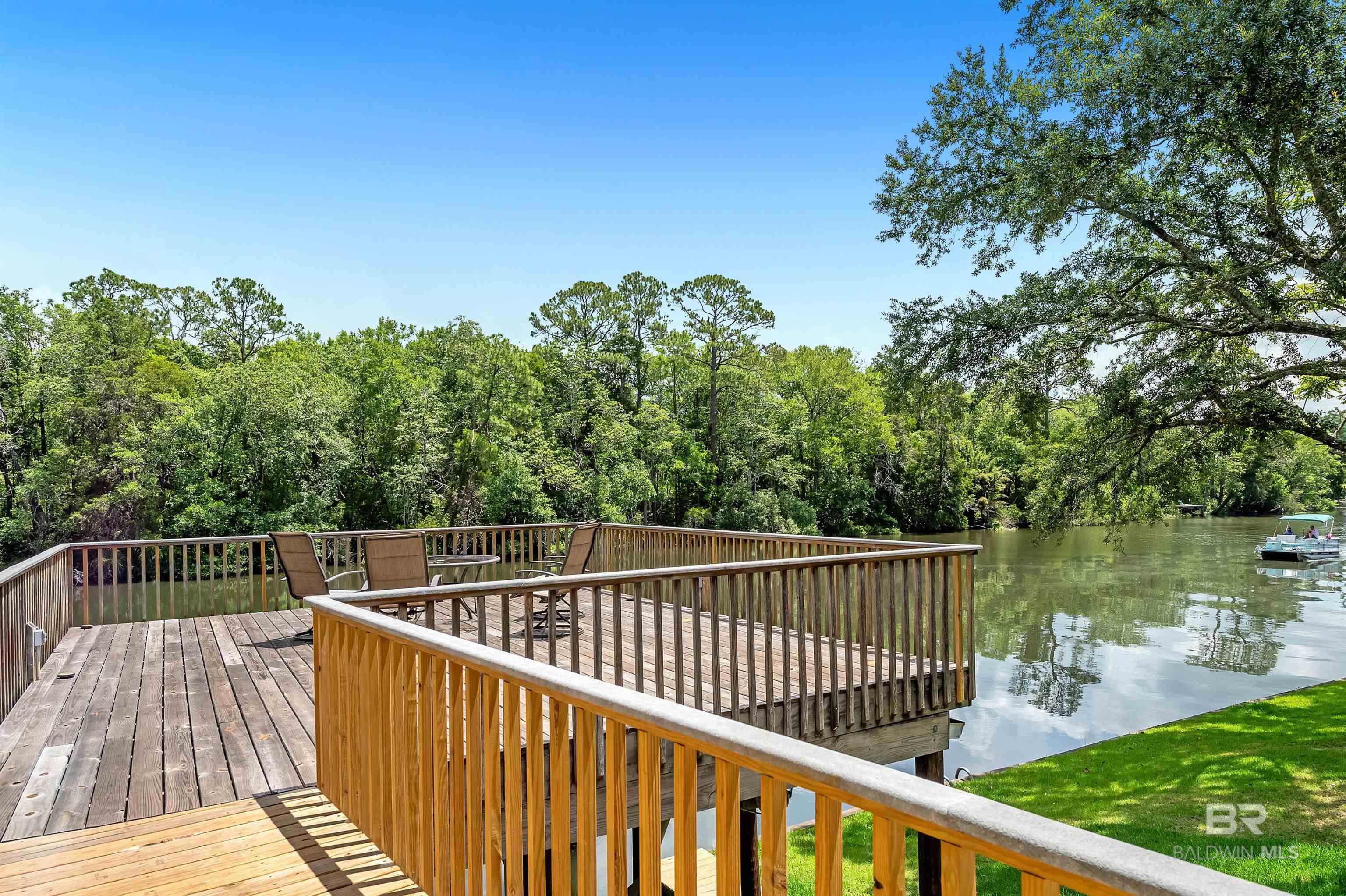 Homes for sale in Fairhope, AL | 12975 Dixie Road, Fairhope, AL 36532 | MLS# 380323