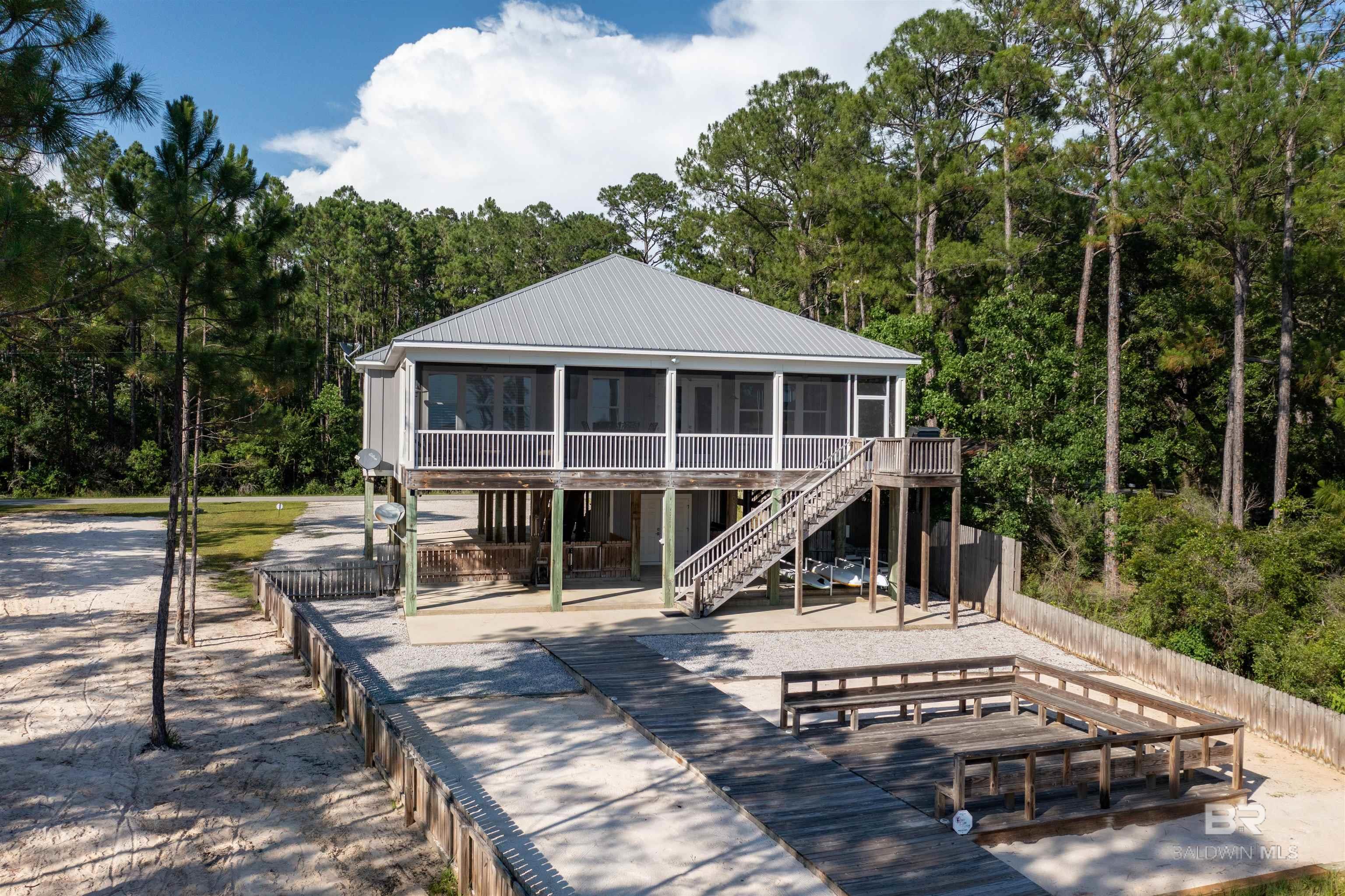 Homes for sale in Elberta, AL | 7921 Bayshore Dr, Elberta, AL 36530 | MLS# 380554