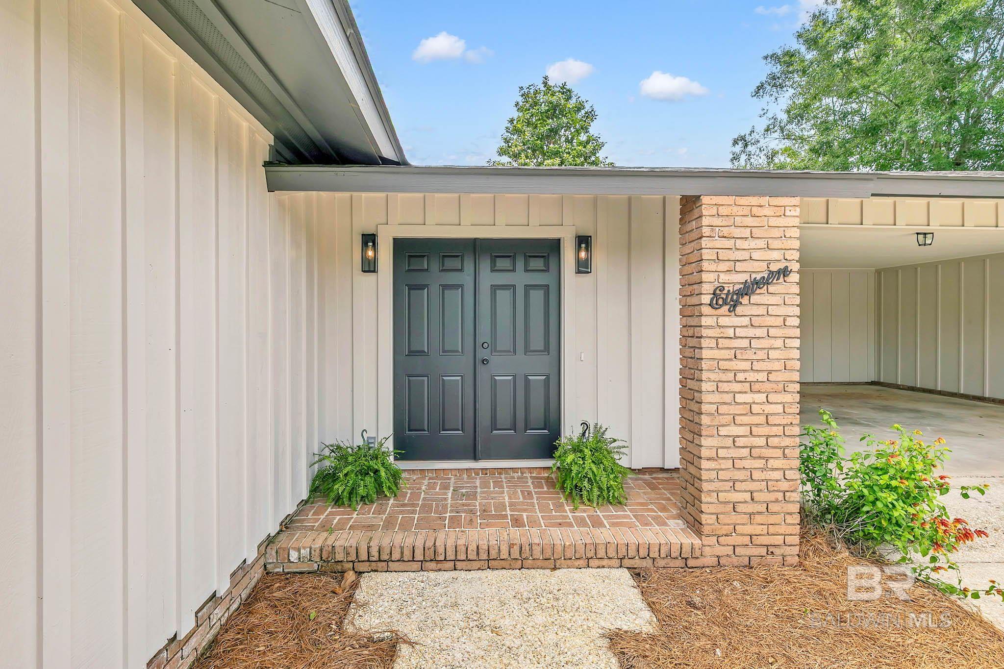 Homes for sale in Atmore, AL | 18 Rollins Pl, Atmore, AL 36502 | MLS# 380776