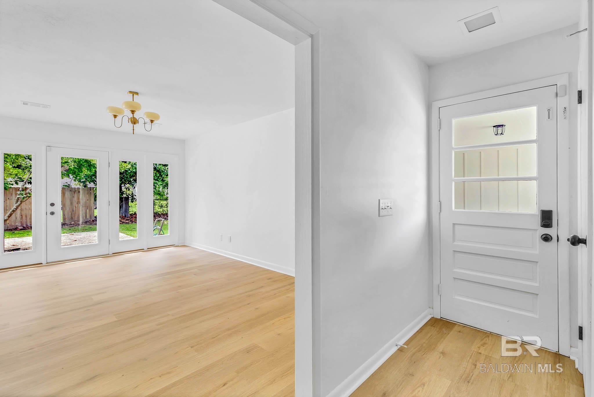 Homes for sale in Atmore, AL | 18 Rollins Pl, Atmore, AL 36502 | MLS# 380776