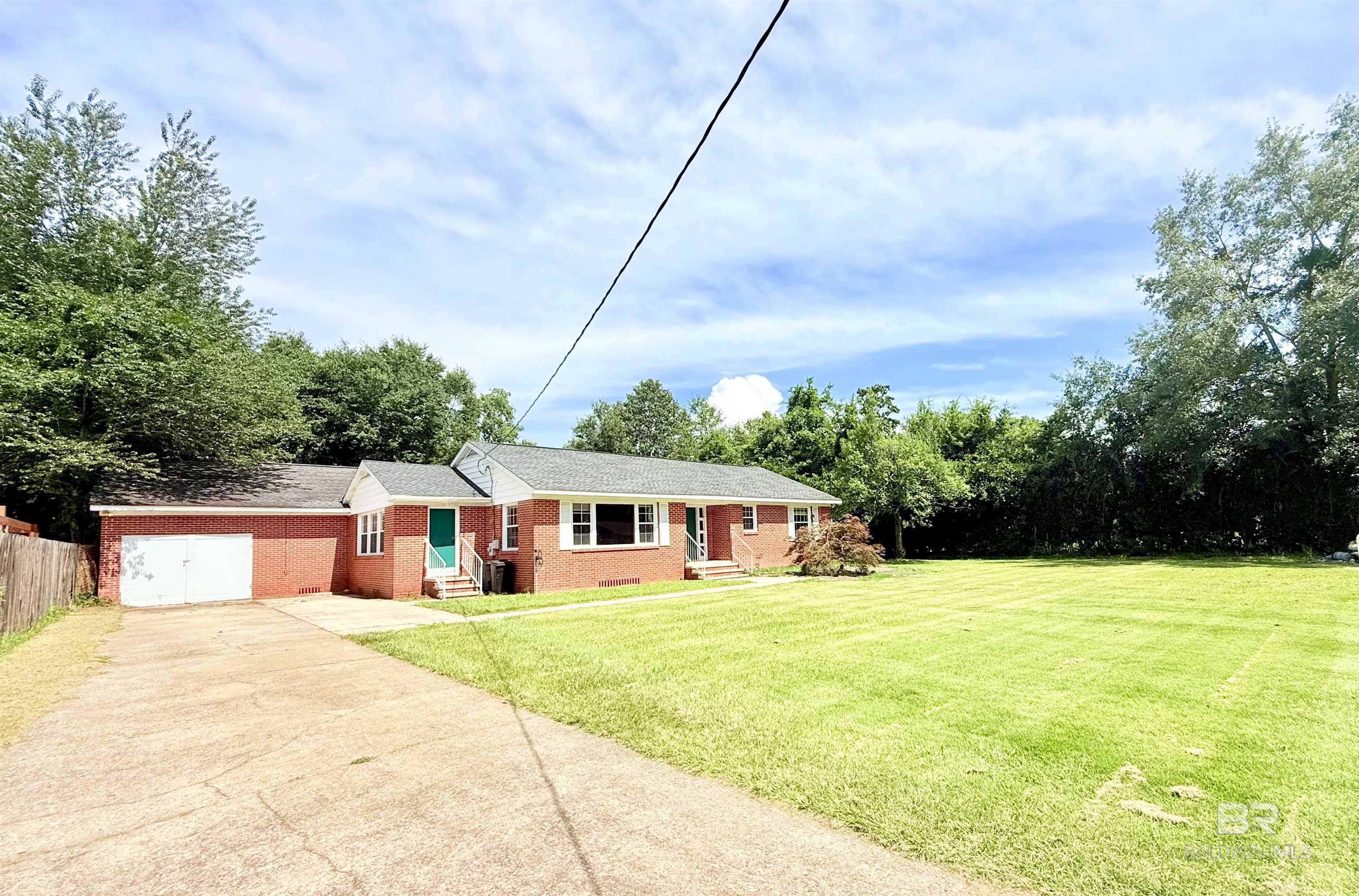 Homes for sale in Atmore, AL | 613 S Carney Street, Atmore, AL 36502 | MLS# 381080