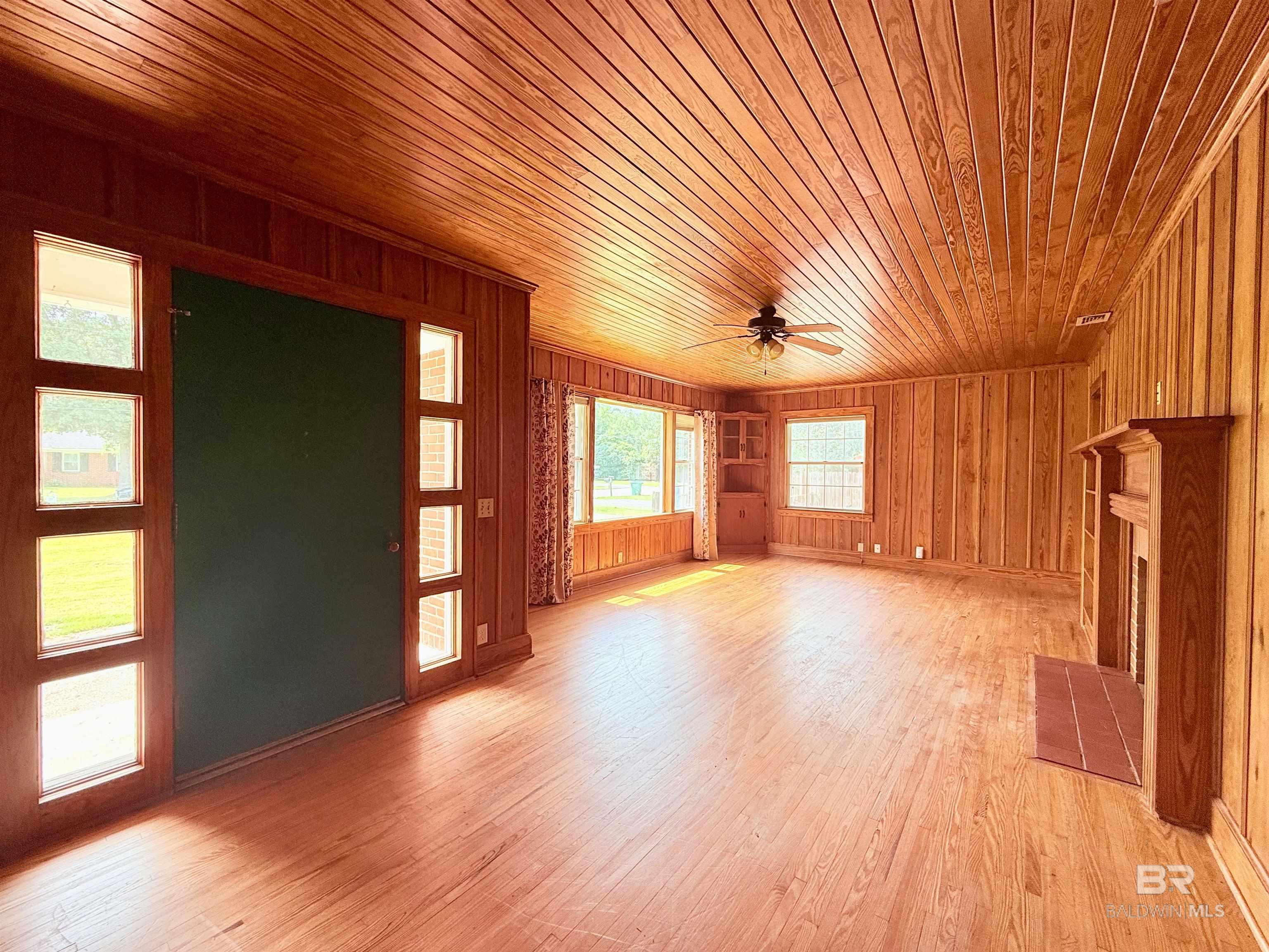 Homes for sale in Atmore, AL | 613 S Carney Street, Atmore, AL 36502 | MLS# 381080