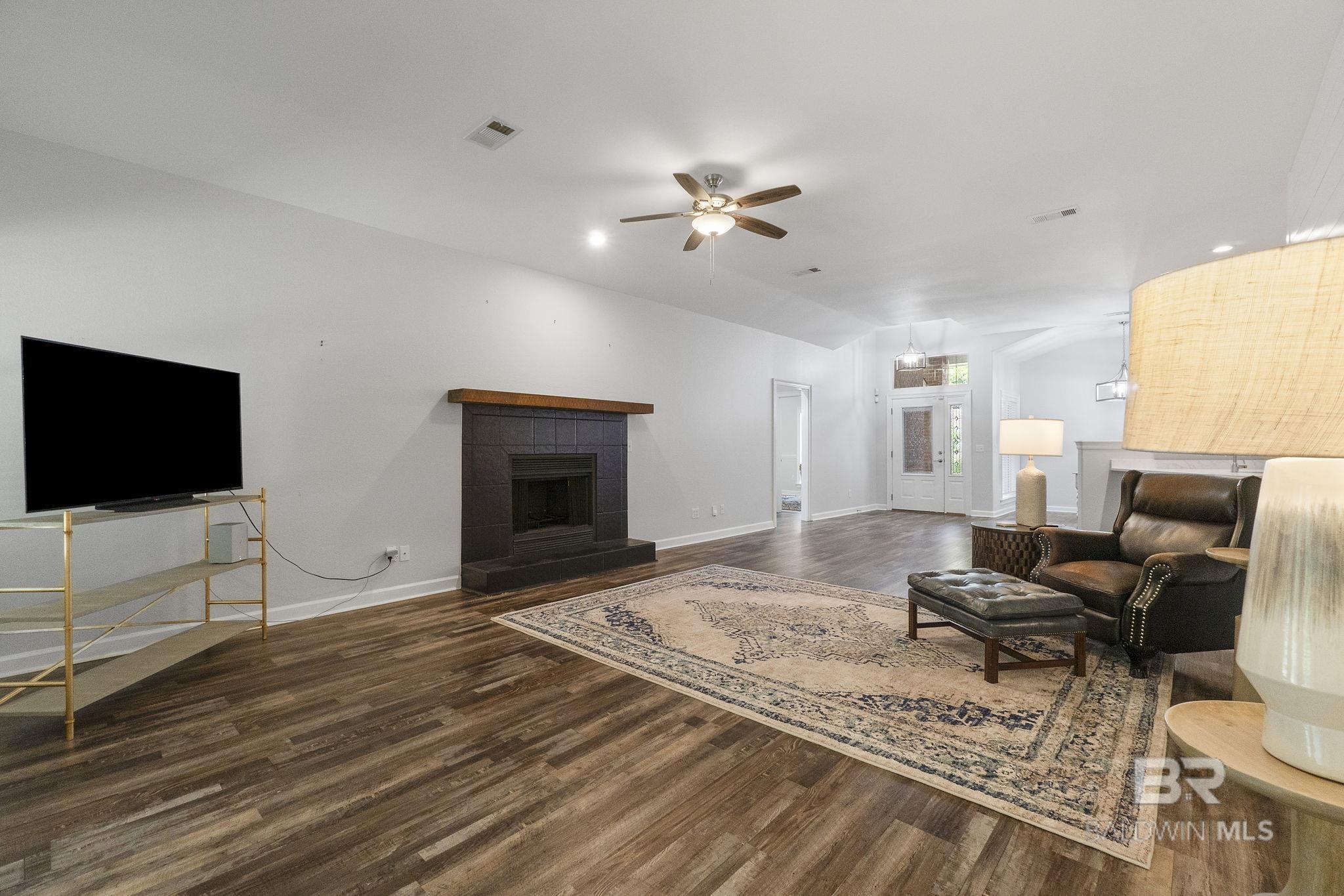 Homes for sale in Pensacola, FL | 4516 Piper Glen Dr, Pensacola, FL 32514 | MLS# 381082