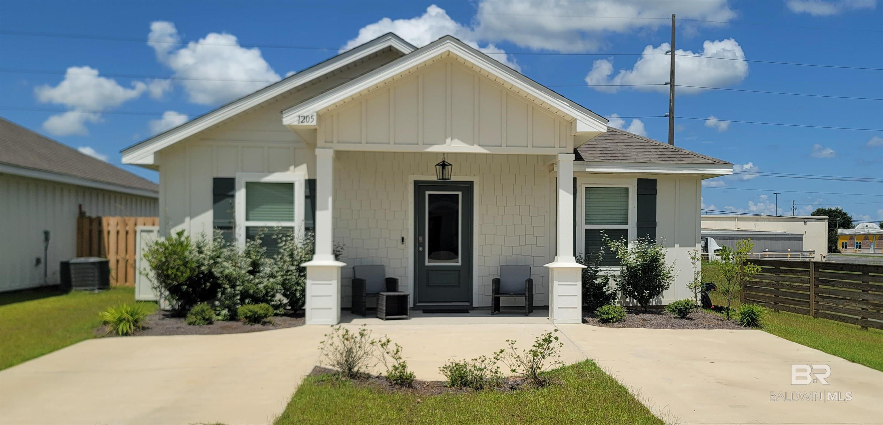 1205 Sweet Laurel Street