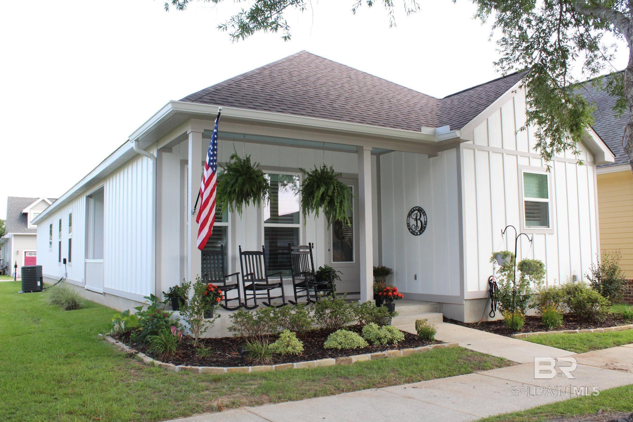 1009 Snapdragon Lane