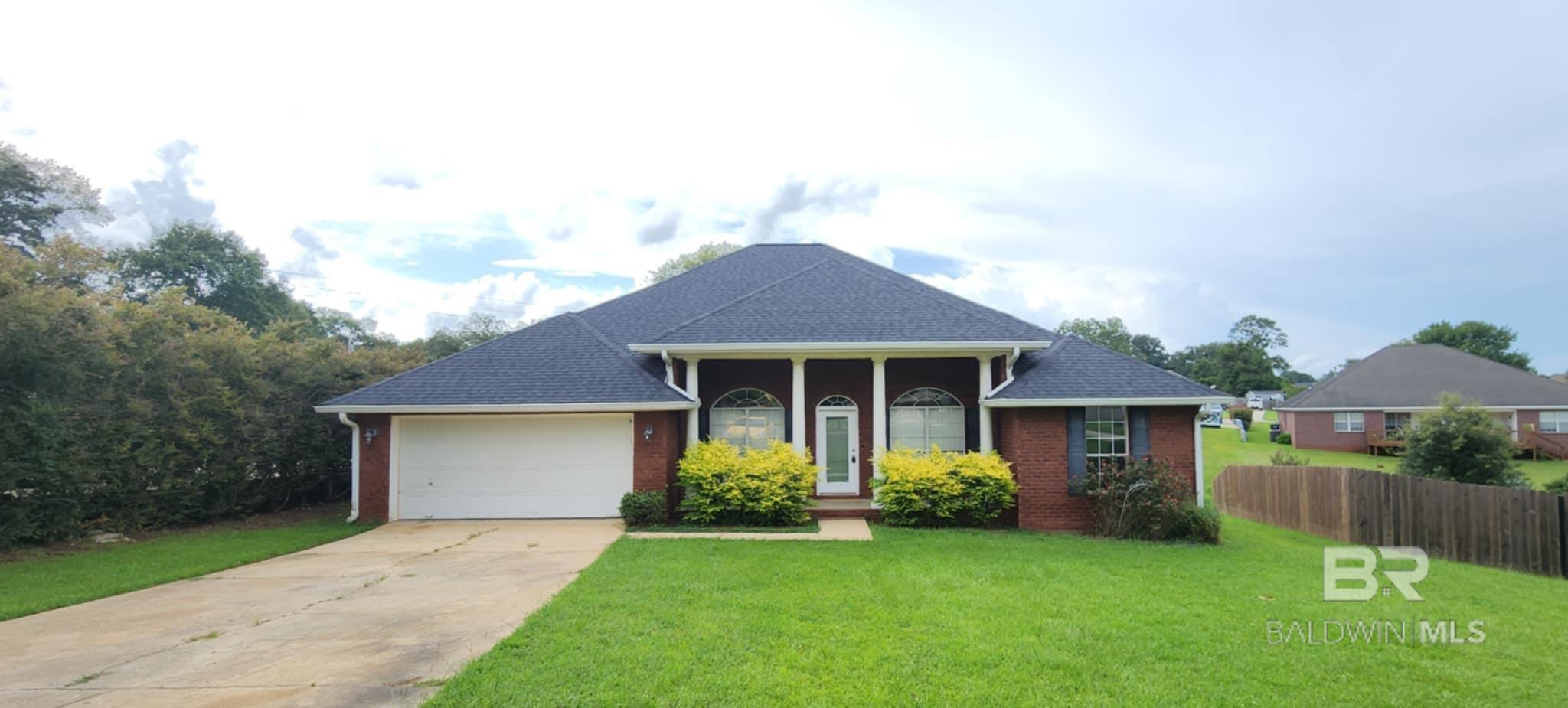 Homes for sale in Loxley, AL | 25465 Lakeland Dr, Loxley, AL 36551 | MLS# 382478