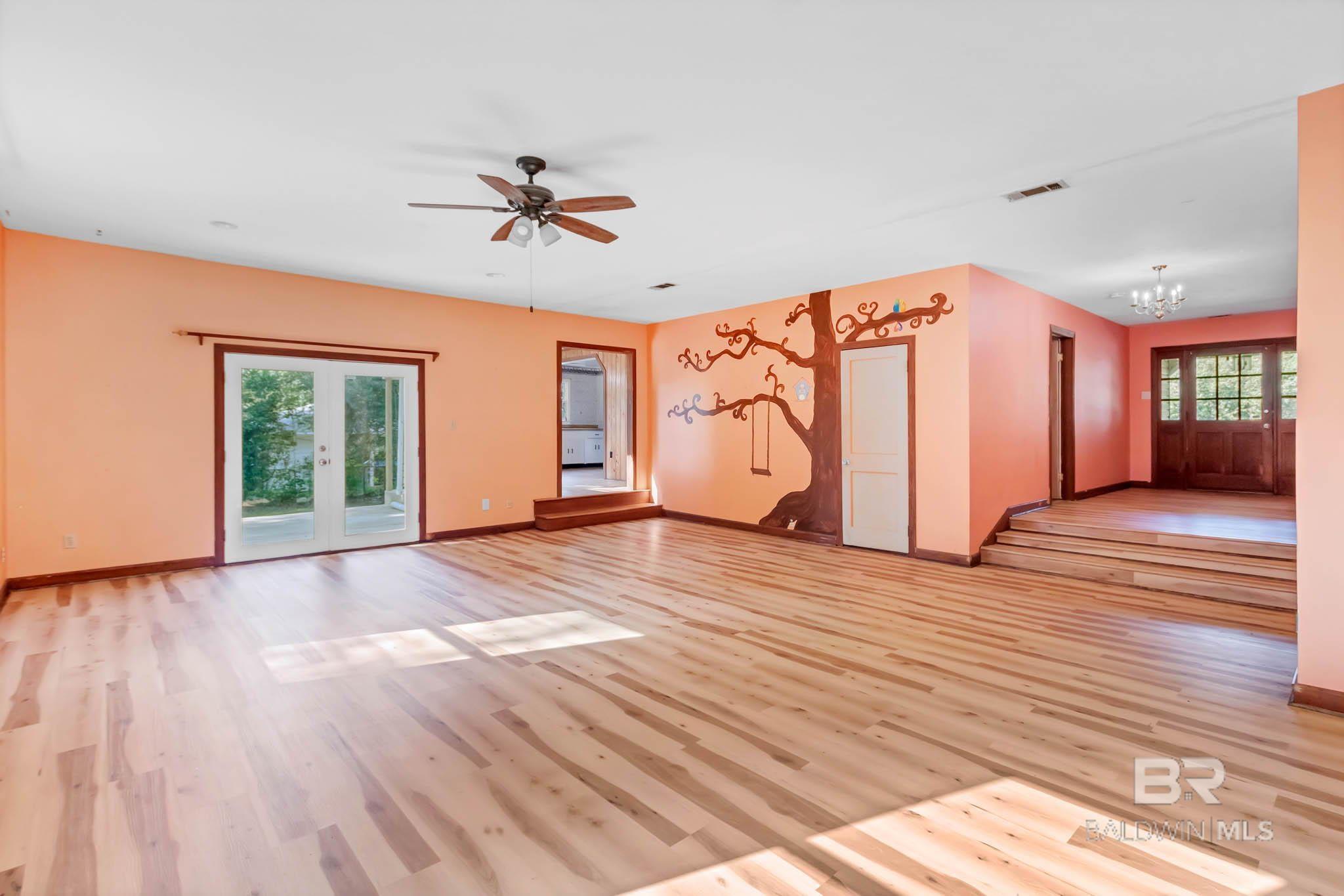 Homes for sale in Mobile, AL | 1309 W Rainbow Dr, Mobile, AL 36693 | MLS# 383143