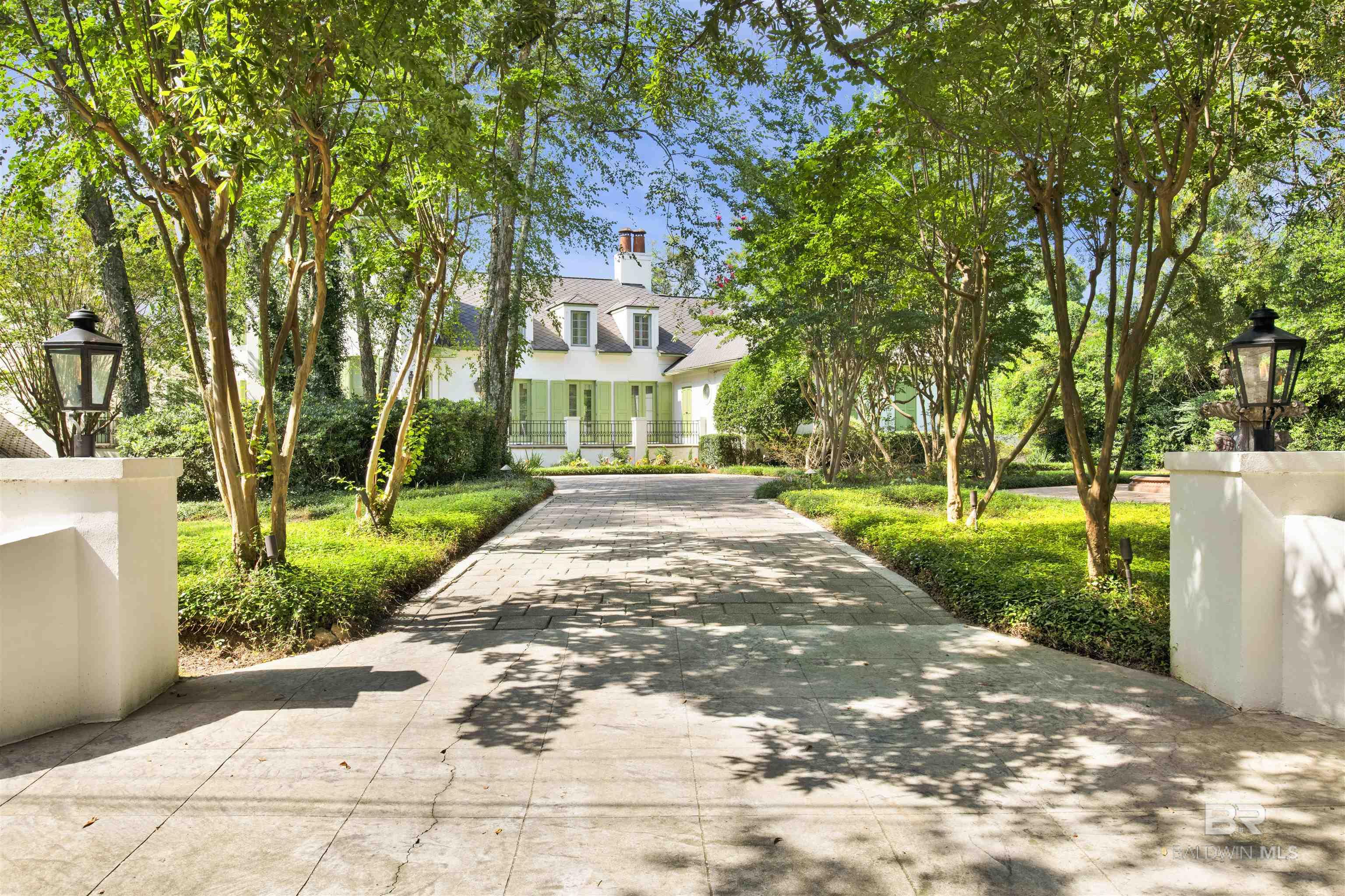 Homes for sale in Mobile, AL | 3816 Austill Lane, Mobile, AL 36608 | MLS# 383497