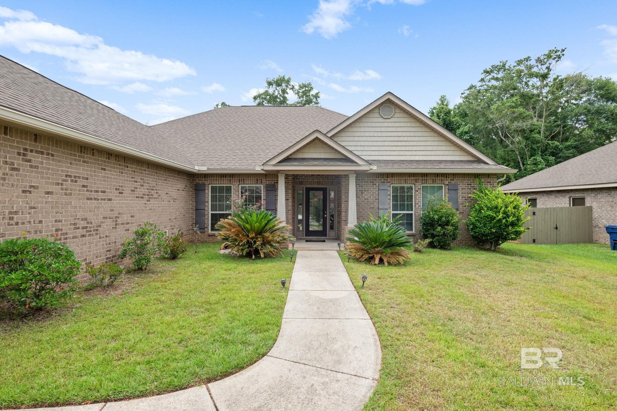 Homes for sale in Mobile, AL | 8572 N Selby Phillips Dr, Mobile, AL 36695 | MLS# 384017