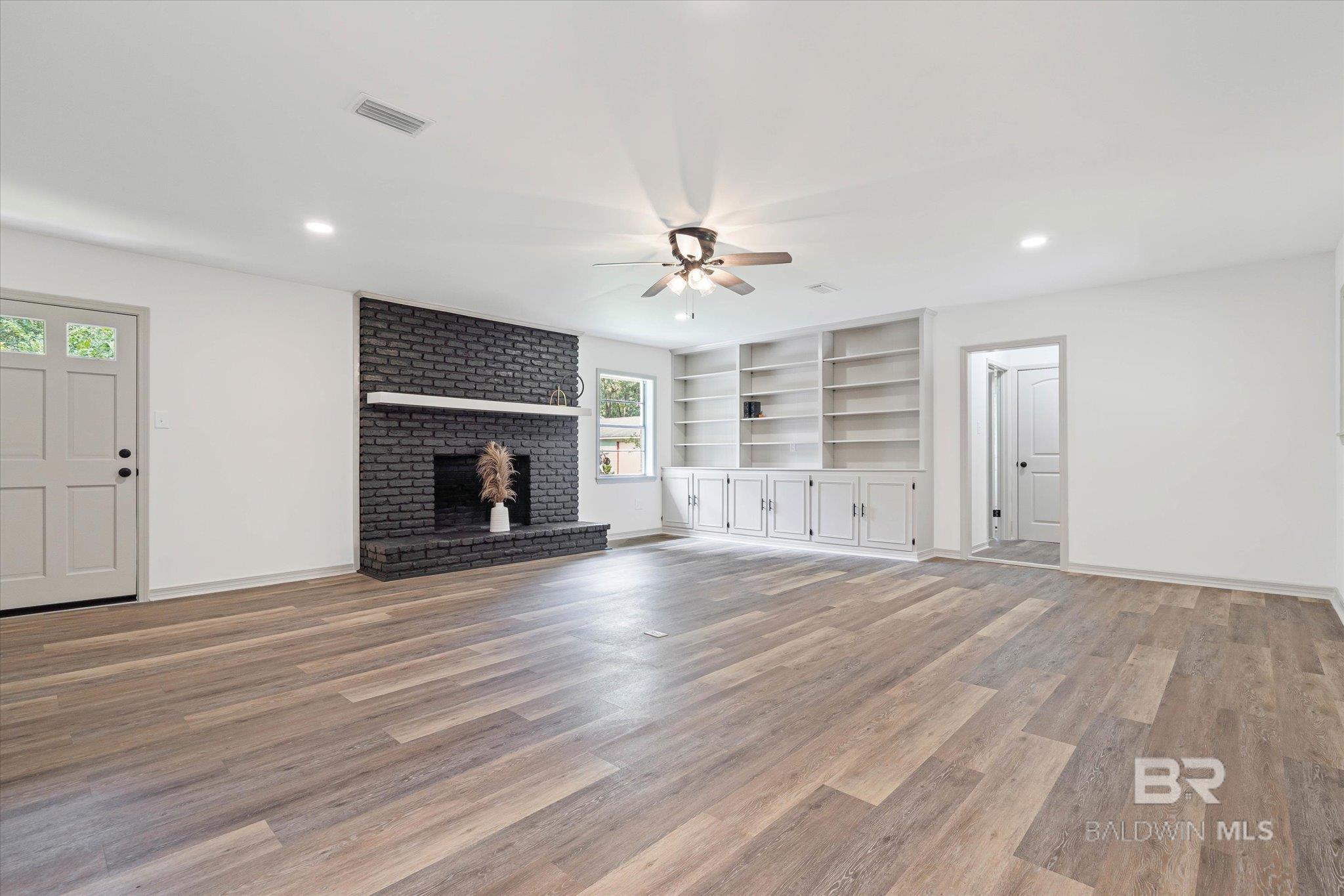 Homes for sale in Mobile, AL | 2687 Lynndell Dr, Mobile, AL 36695 | MLS# 384163