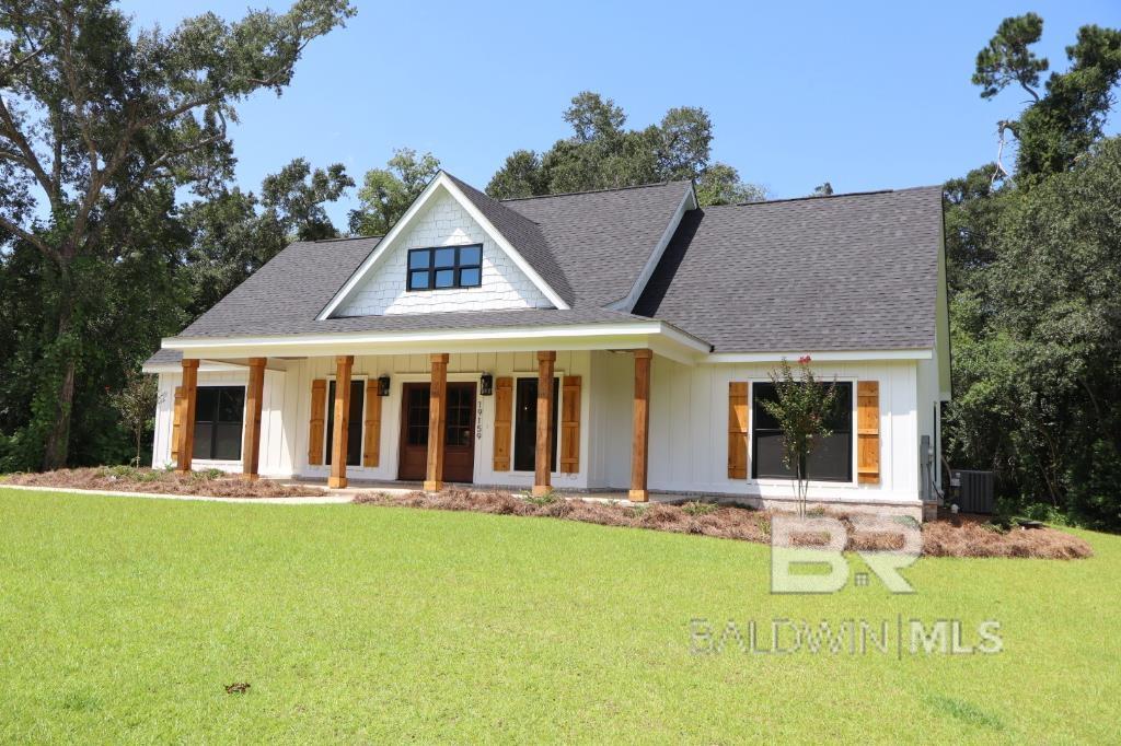 Homes for sale in Fairhope, AL | 19159 Section Street, Fairhope, AL 36532 | MLS# 384223