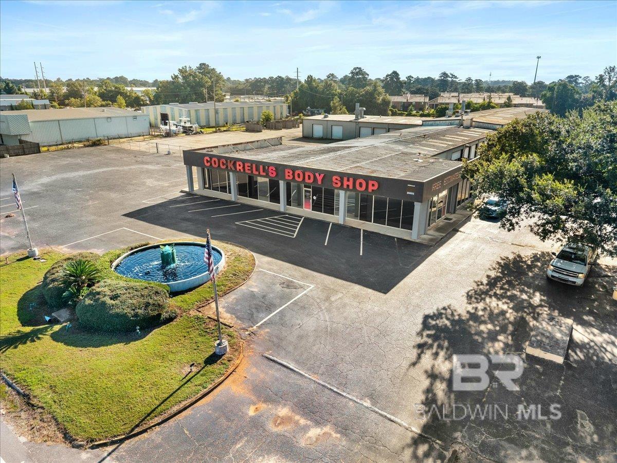108 E I-65 Service Road