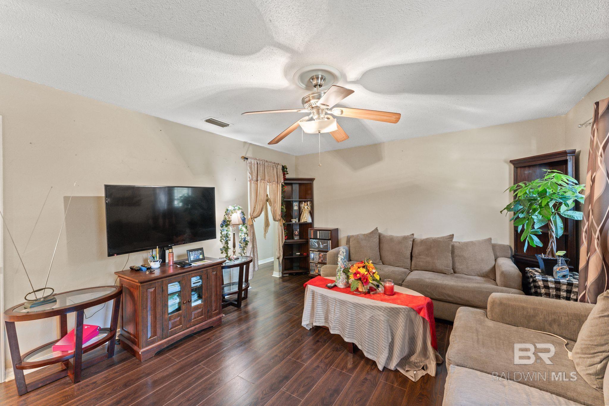 Homes for sale in Irvington, AL | 7042 Forest Glenn Court, Irvington, AL 36544 | MLS# 384846