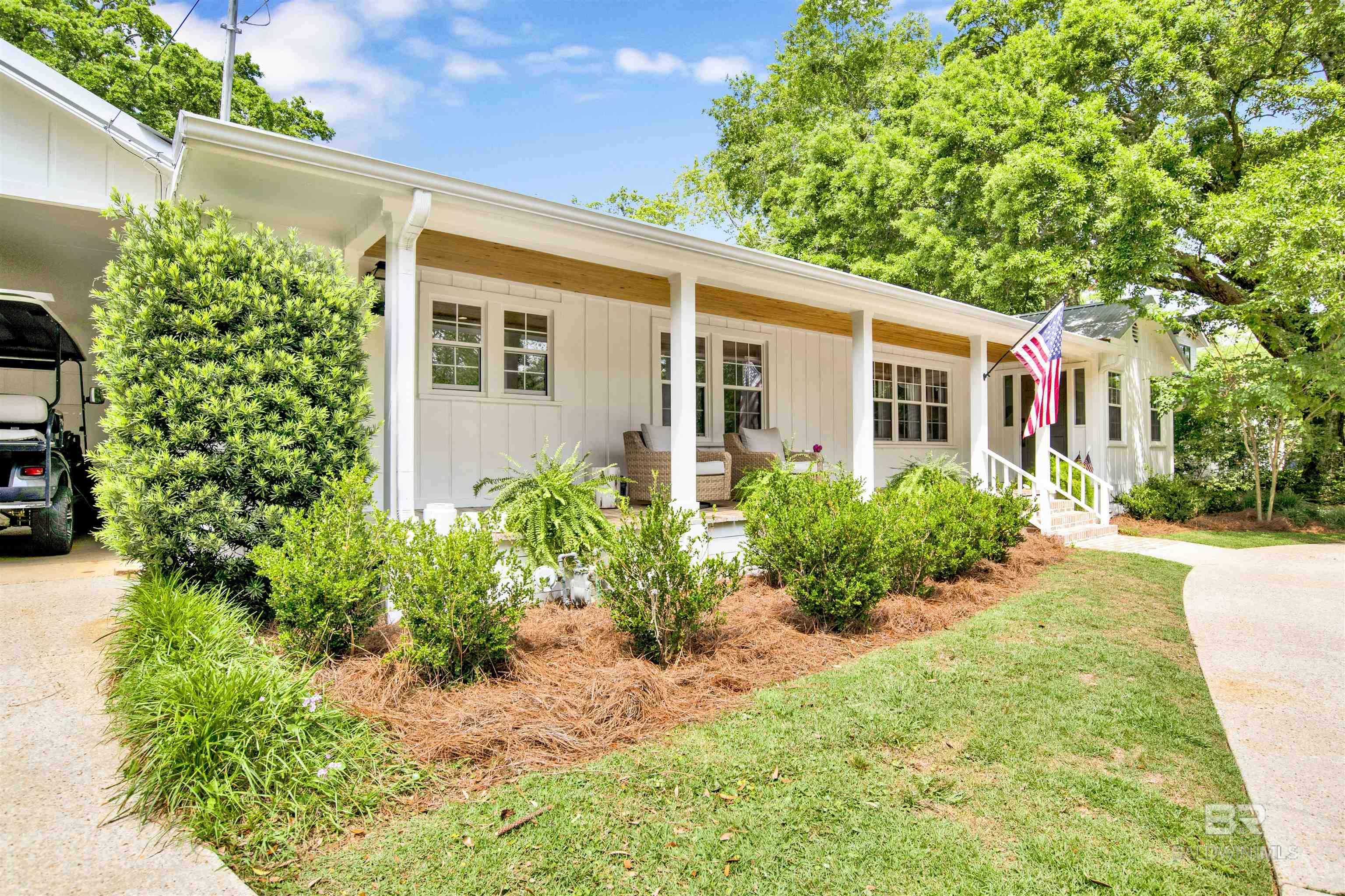 Homes for sale in Fairhope, AL | 258 S School Street, Fairhope, AL 36532 | MLS# 385106