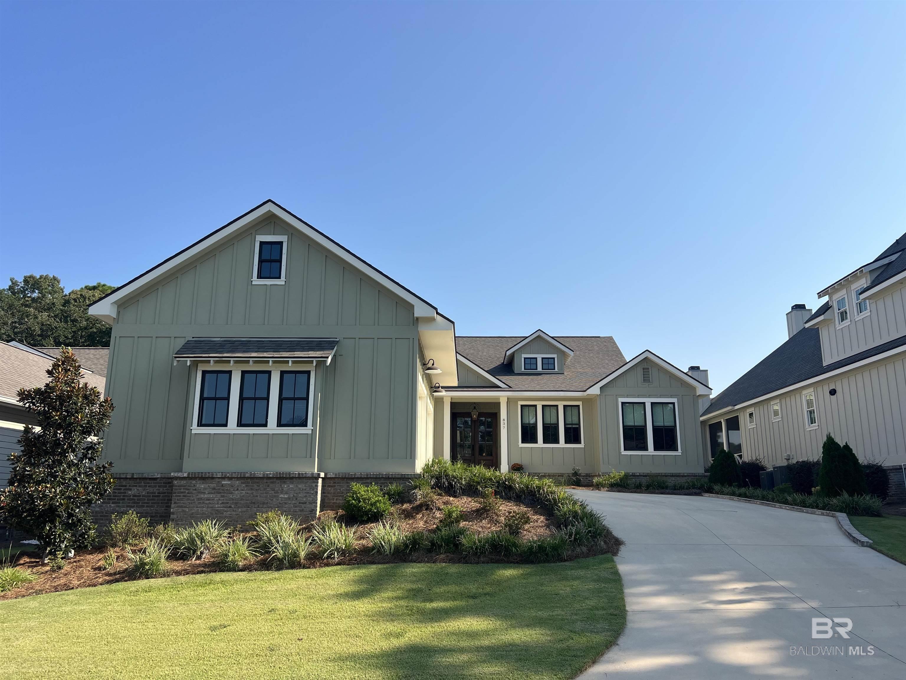 837 Apricot Lane