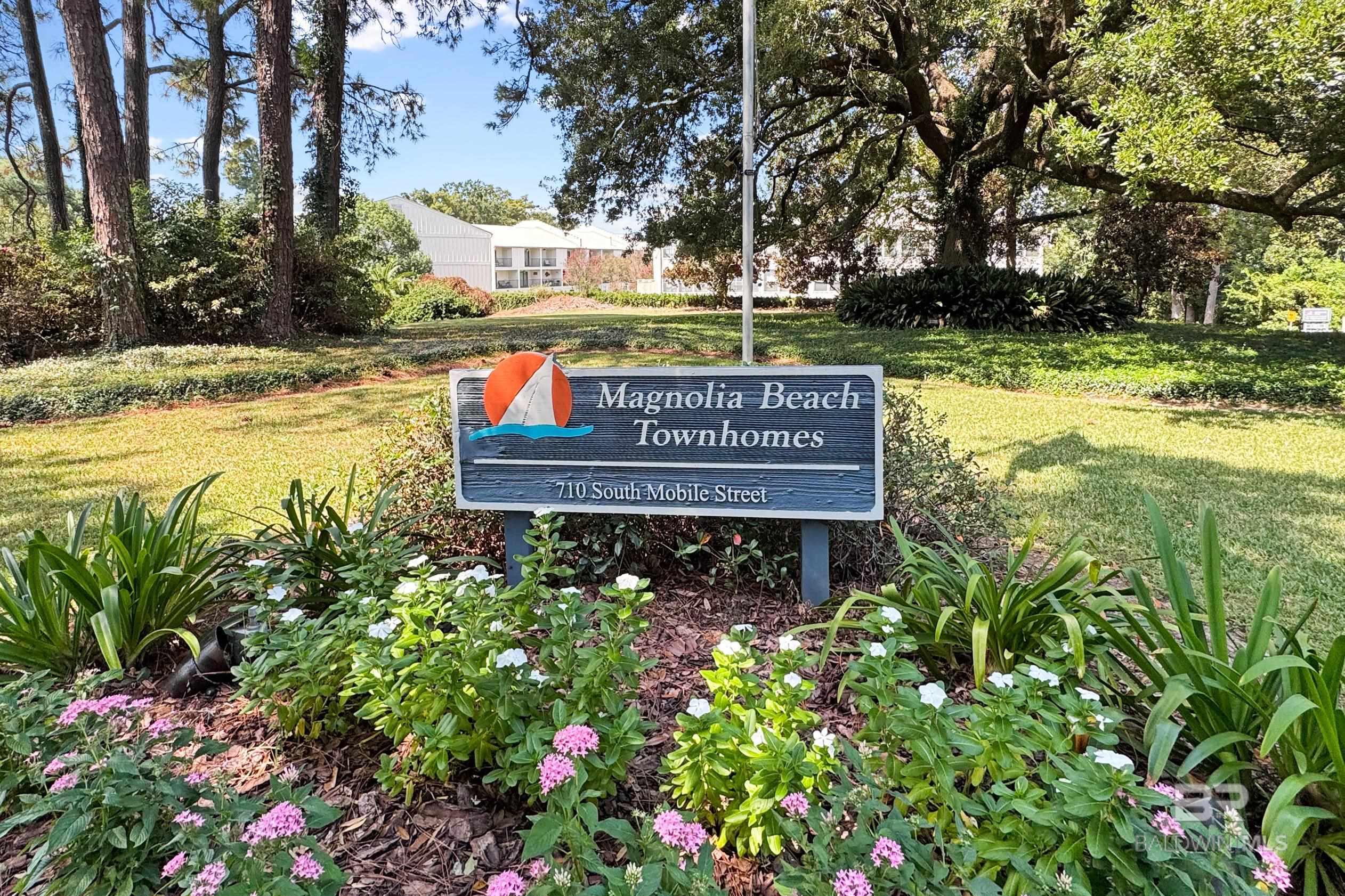 Homes for sale in Fairhope, AL | 710 S Mobile Street #2, Fairhope, AL 36532 | MLS# 385323