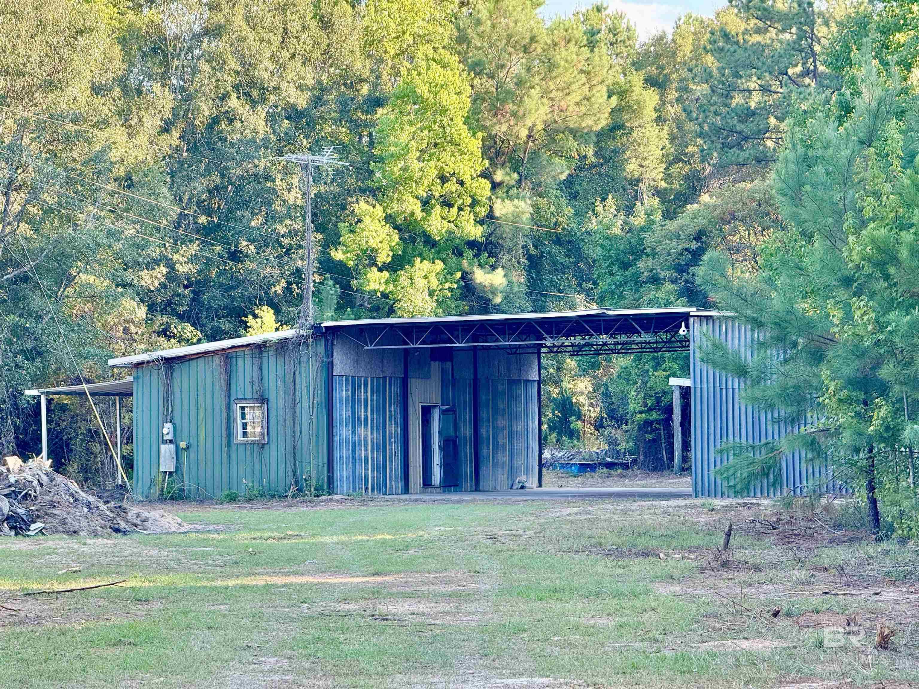 Homes for sale in Brewton, AL | 680 Travis Road, Brewton, AL 36426 | MLS# 385333