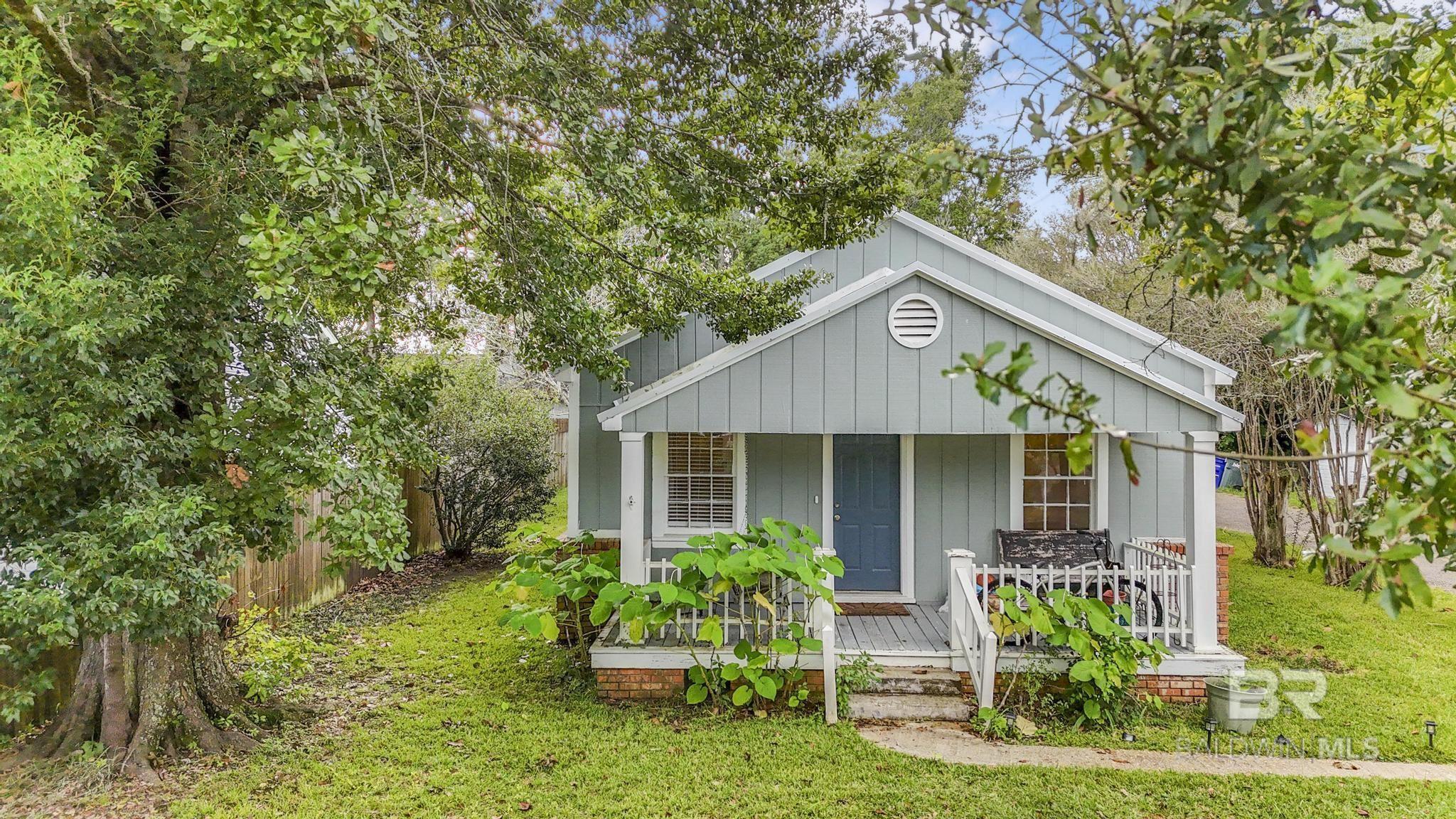 Homes for sale in Foley, AL | 405 N Pine Street, Foley, AL 36535 | MLS# 386260