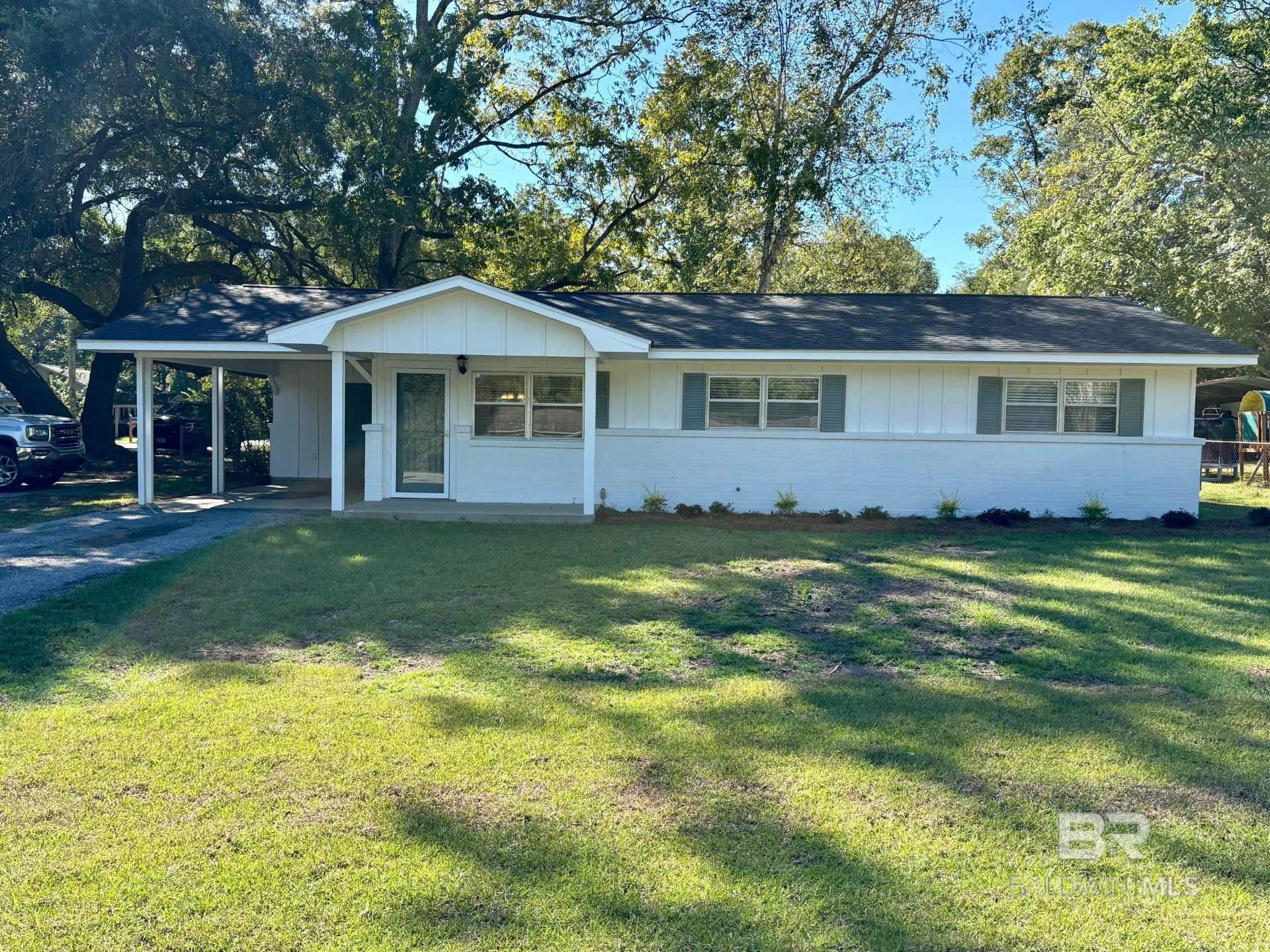 Homes for sale in Bay Minette, AL | 1701 Auburn Avenue, Bay Minette, AL 36507 | MLS# 386555